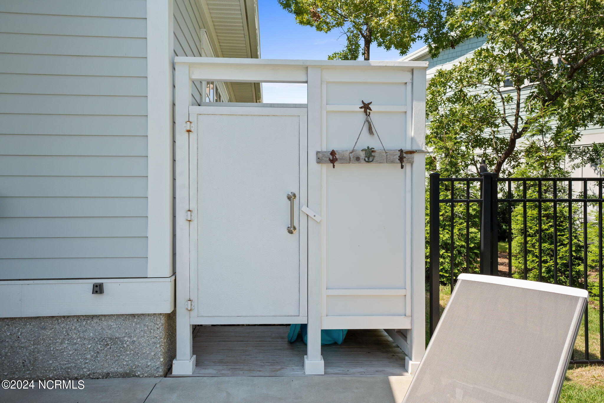 191 Gentle Breeze Court