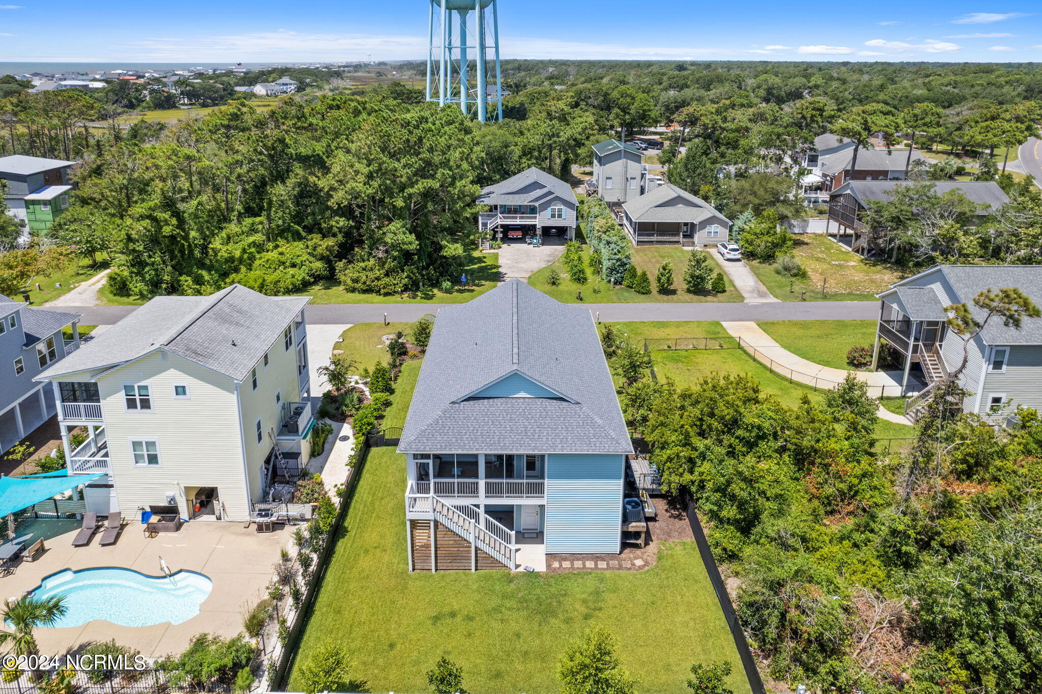 102 SE 32nd Street