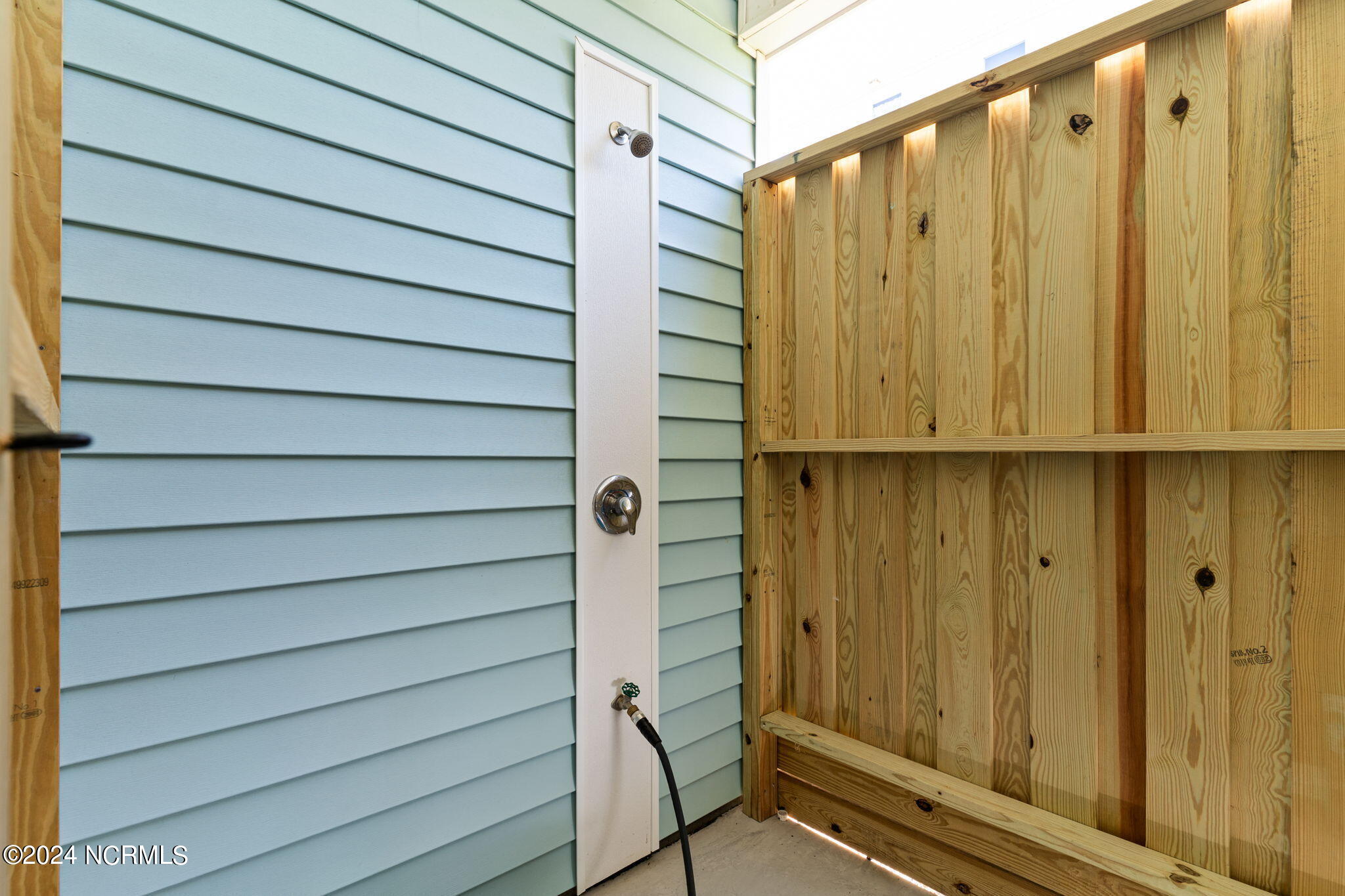 102 SE 32nd Street