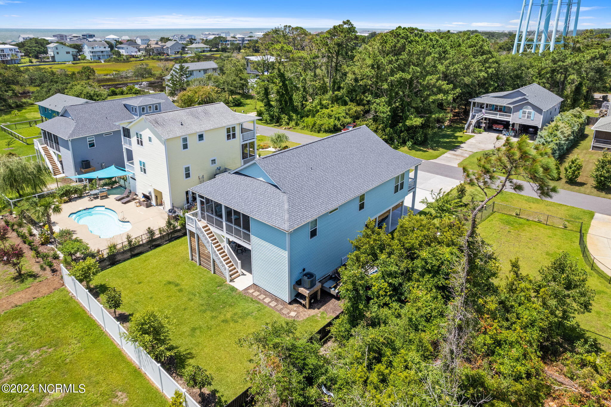 102 SE 32nd Street