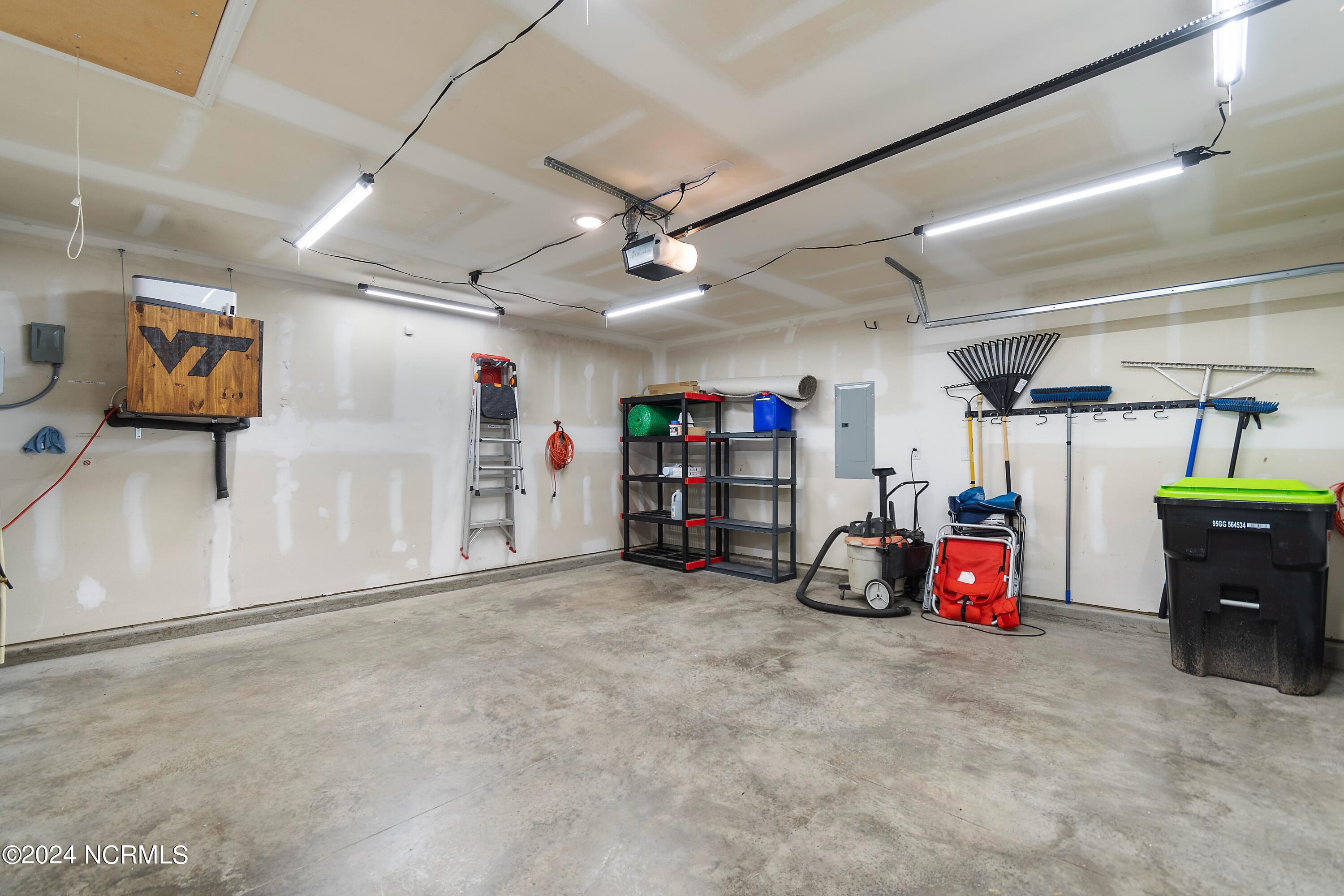 900 Pine Needles Road