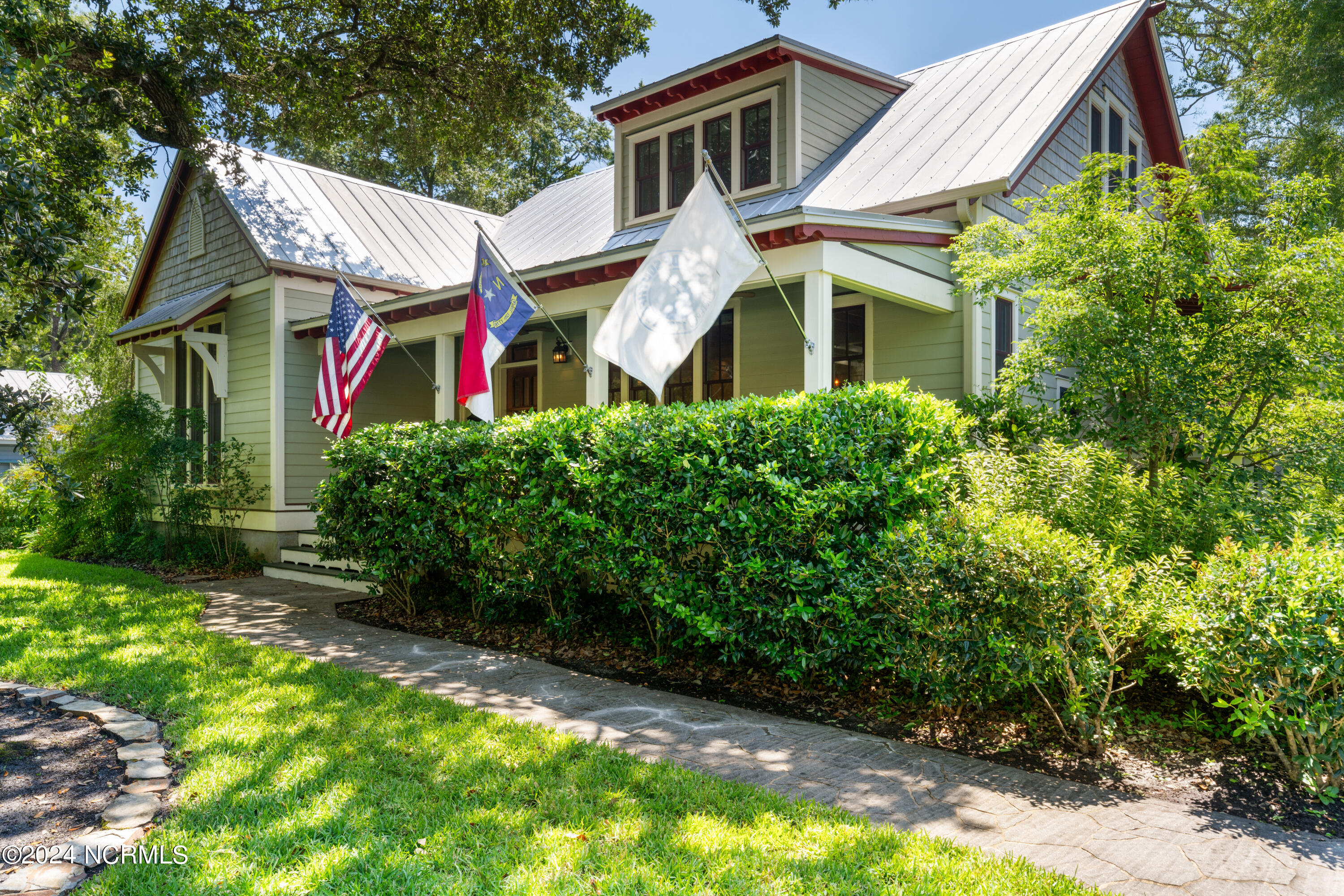 109 N Rhett Street