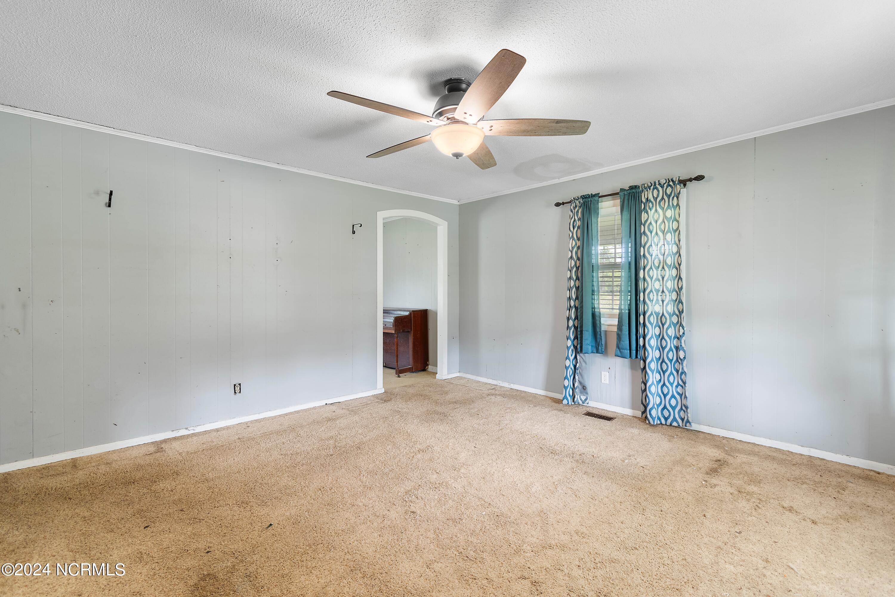 1208 Green Lewis Road SE