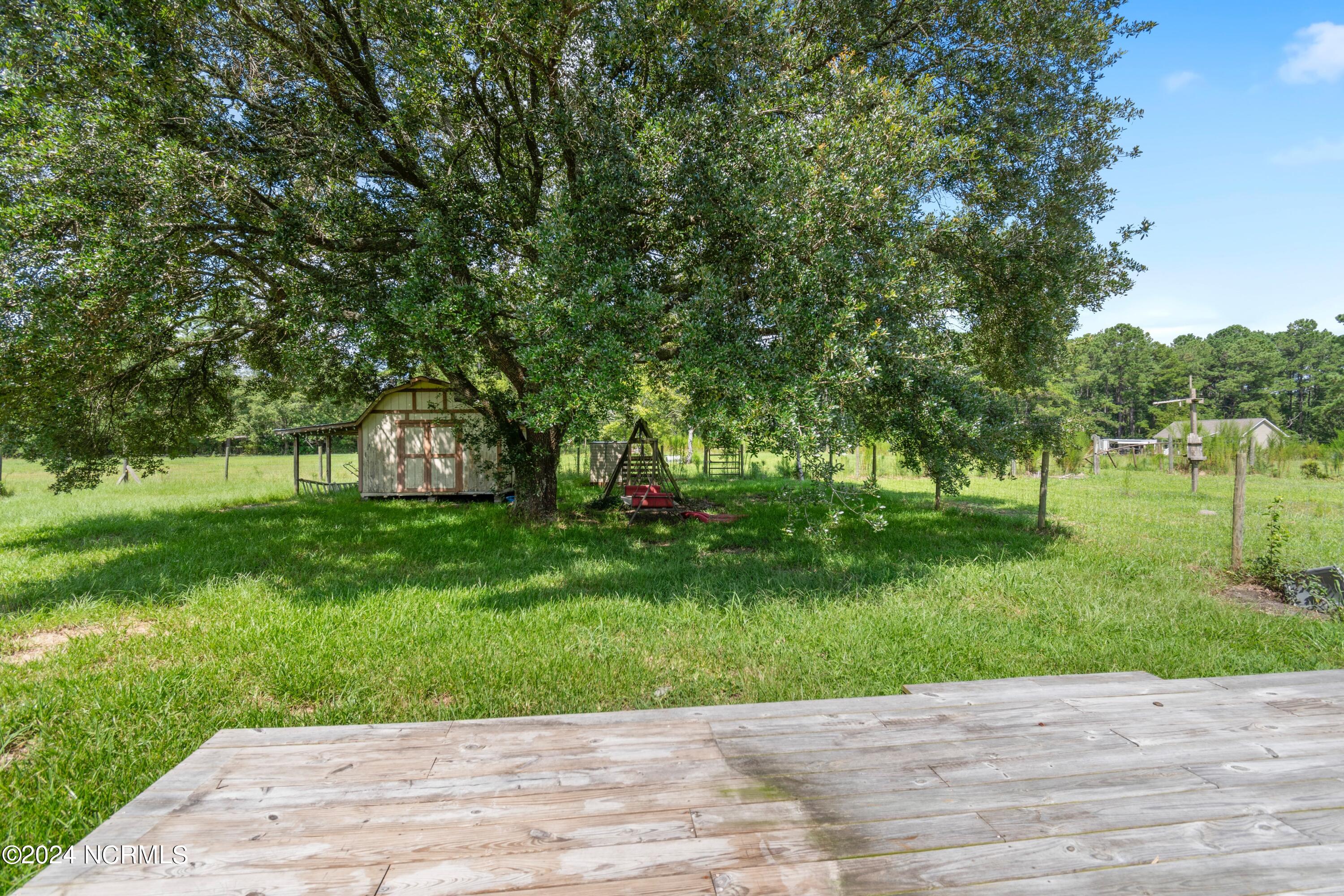 1208 Green Lewis Road SE