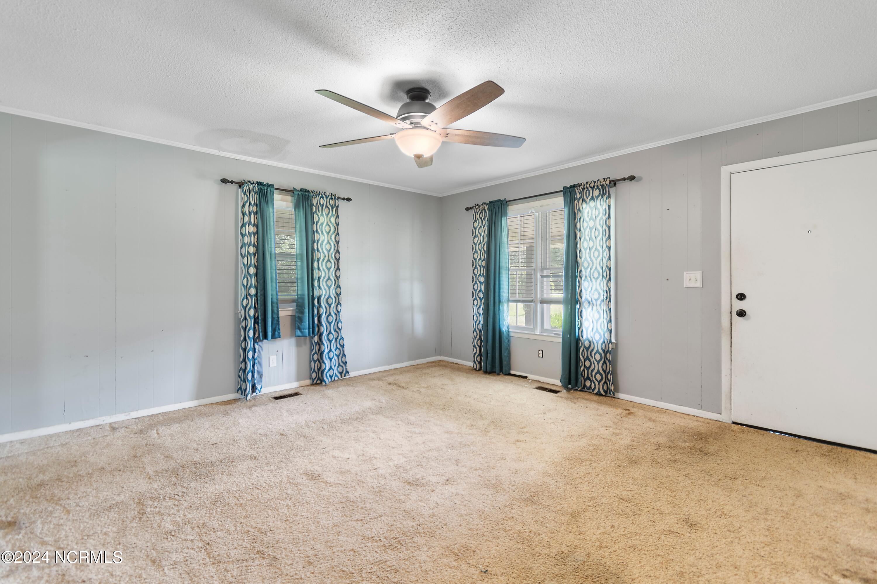 1208 Green Lewis Road SE