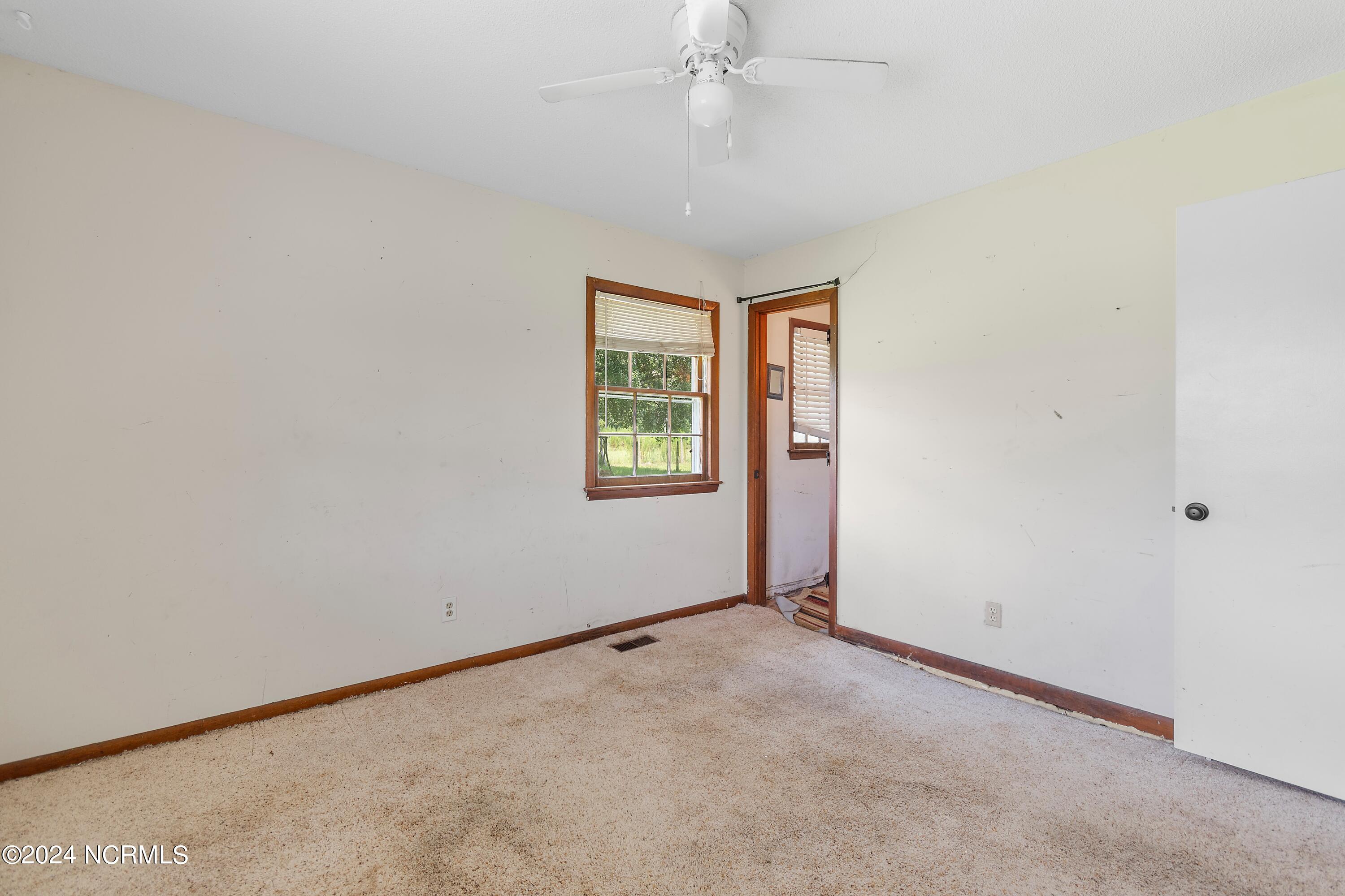 1208 Green Lewis Road SE