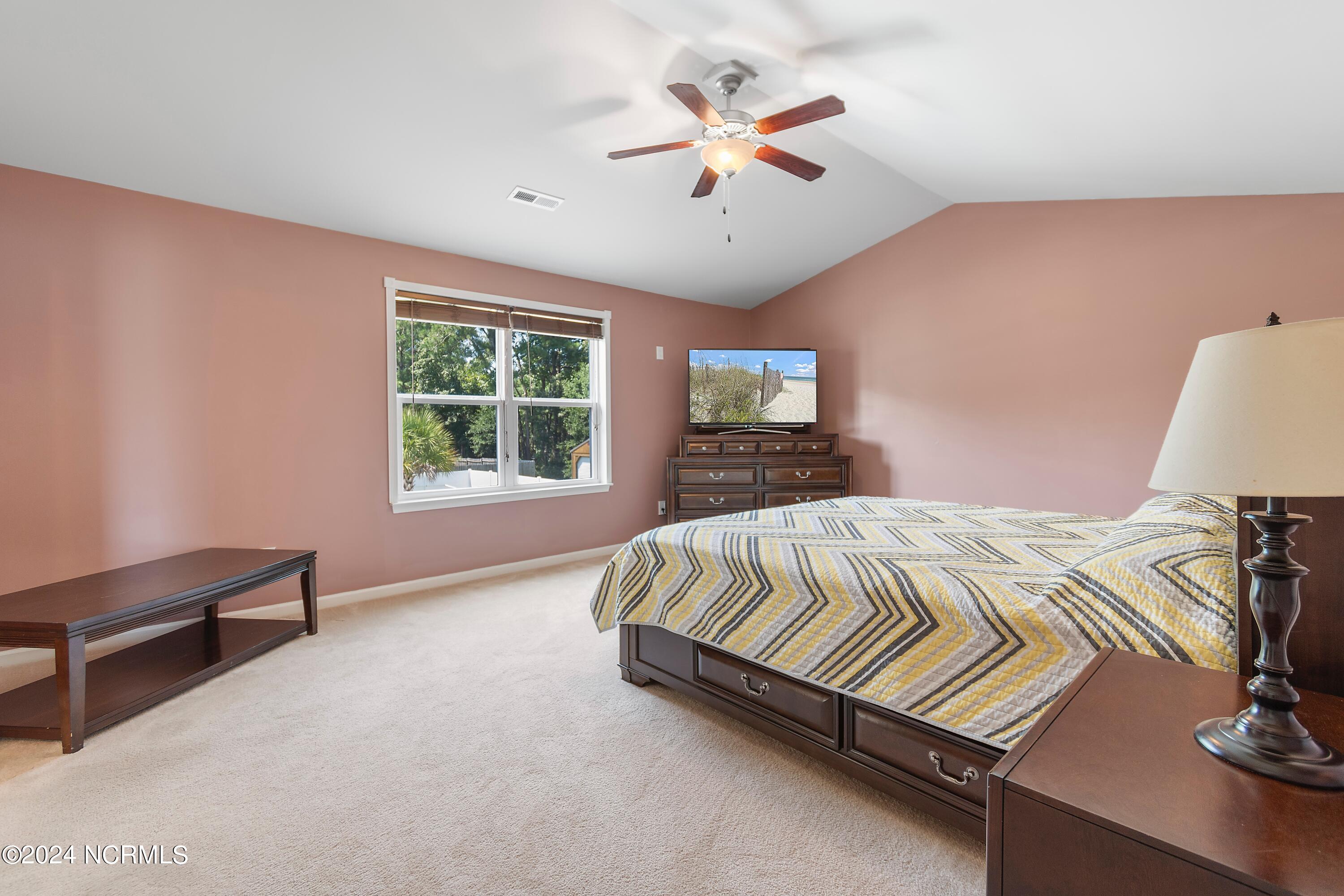 225 Fort Charles Drive NW