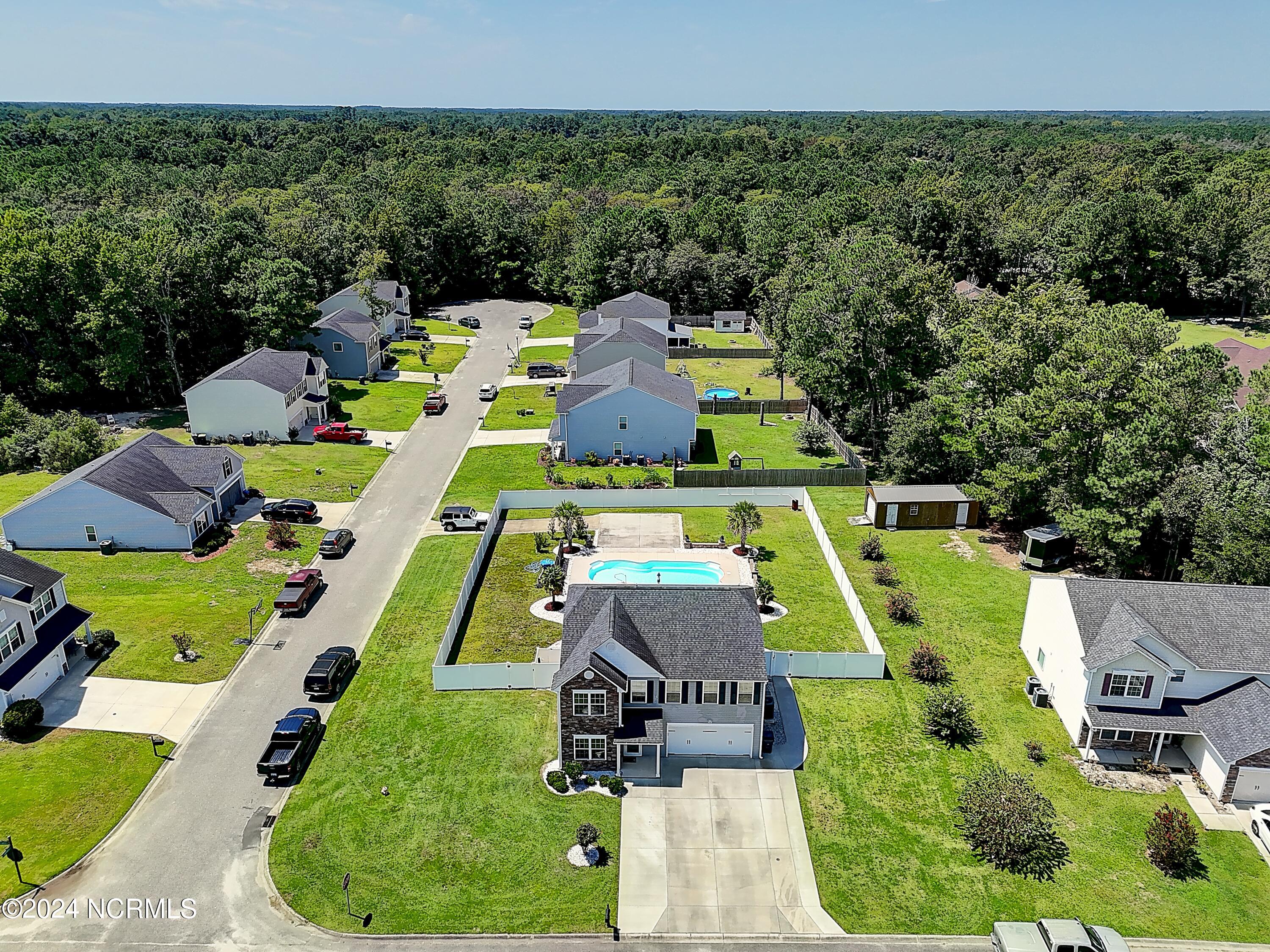 225 Fort Charles Drive NW