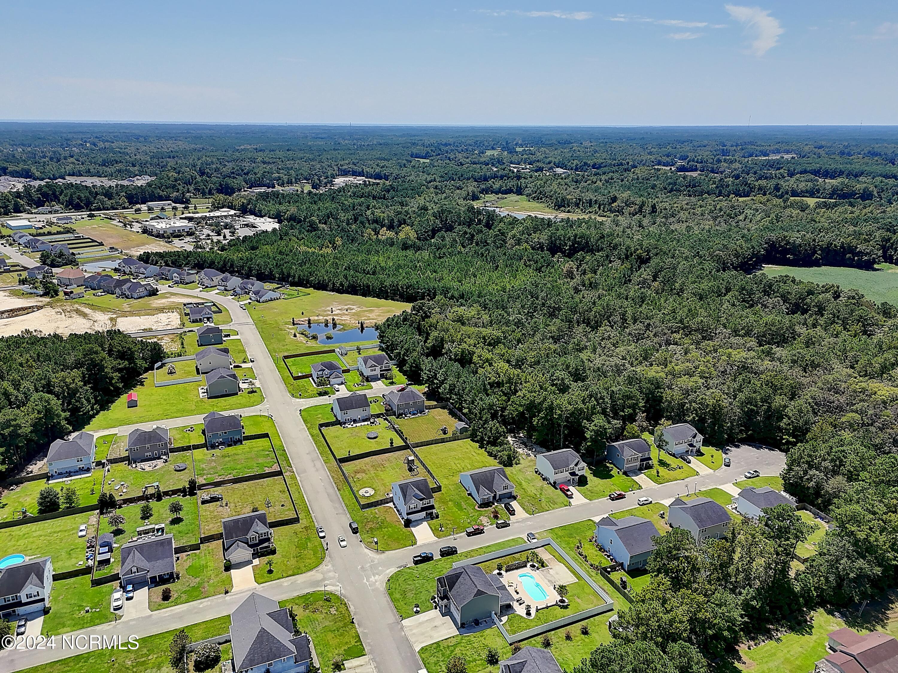 225 Fort Charles Drive NW