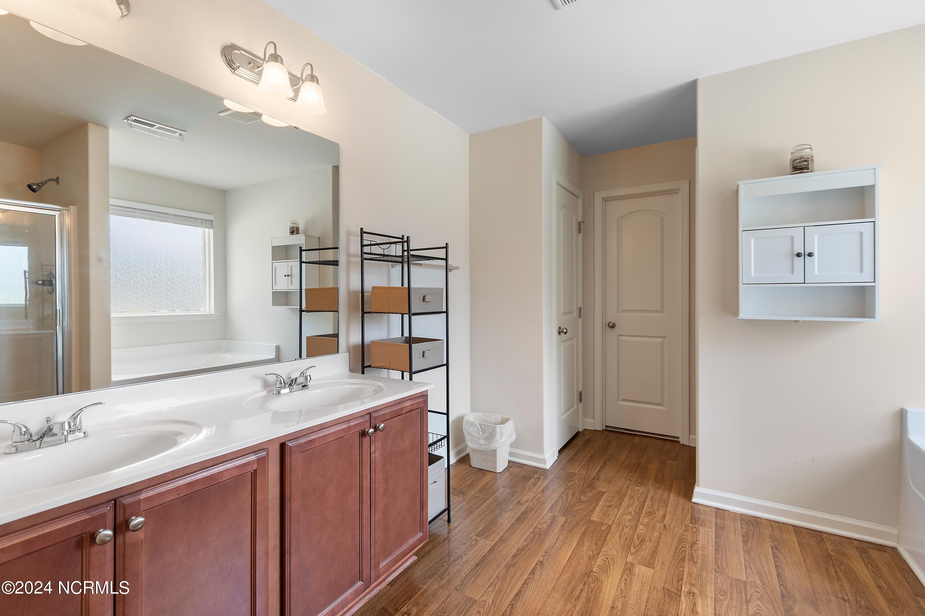 225 Fort Charles Drive NW