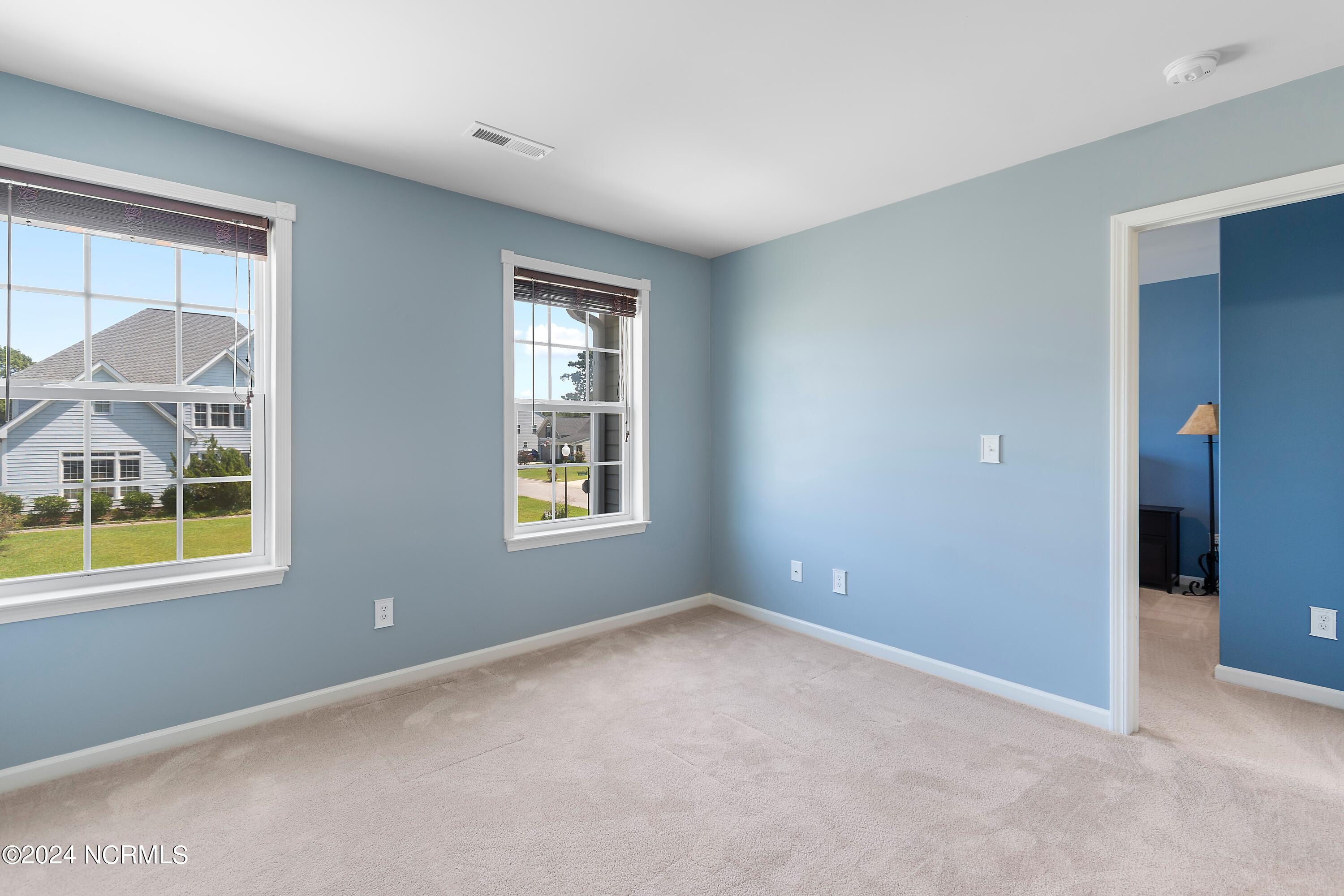 225 Fort Charles Drive NW