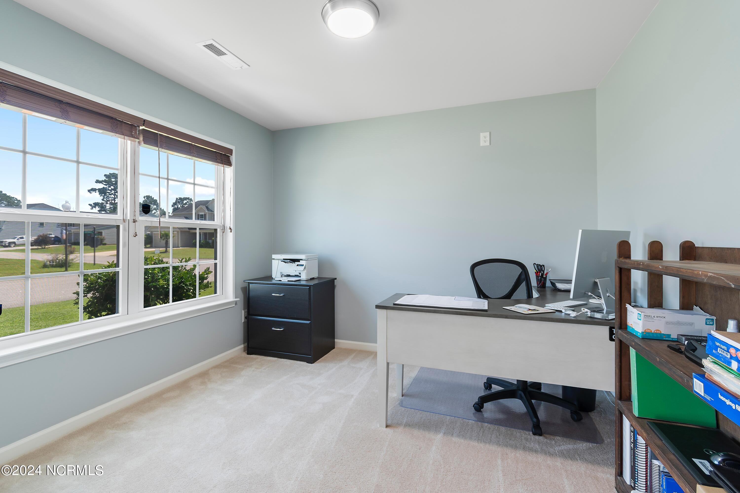 225 Fort Charles Drive NW