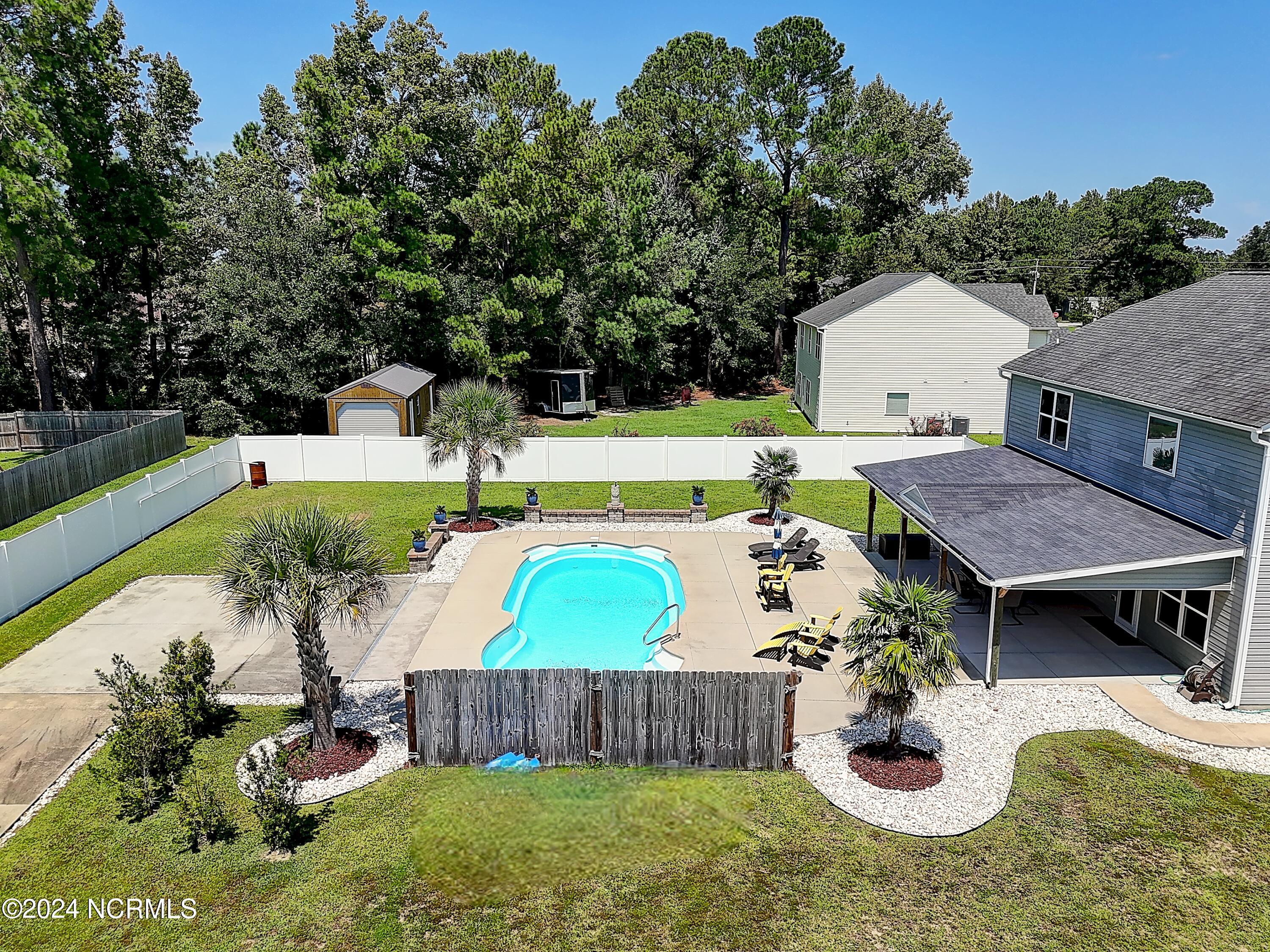 225 Fort Charles Drive NW