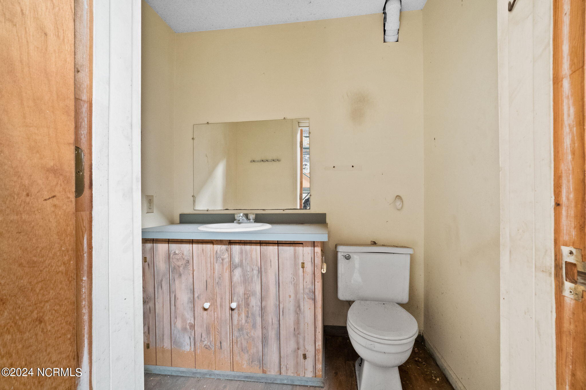 4593 Long Beach Road SE