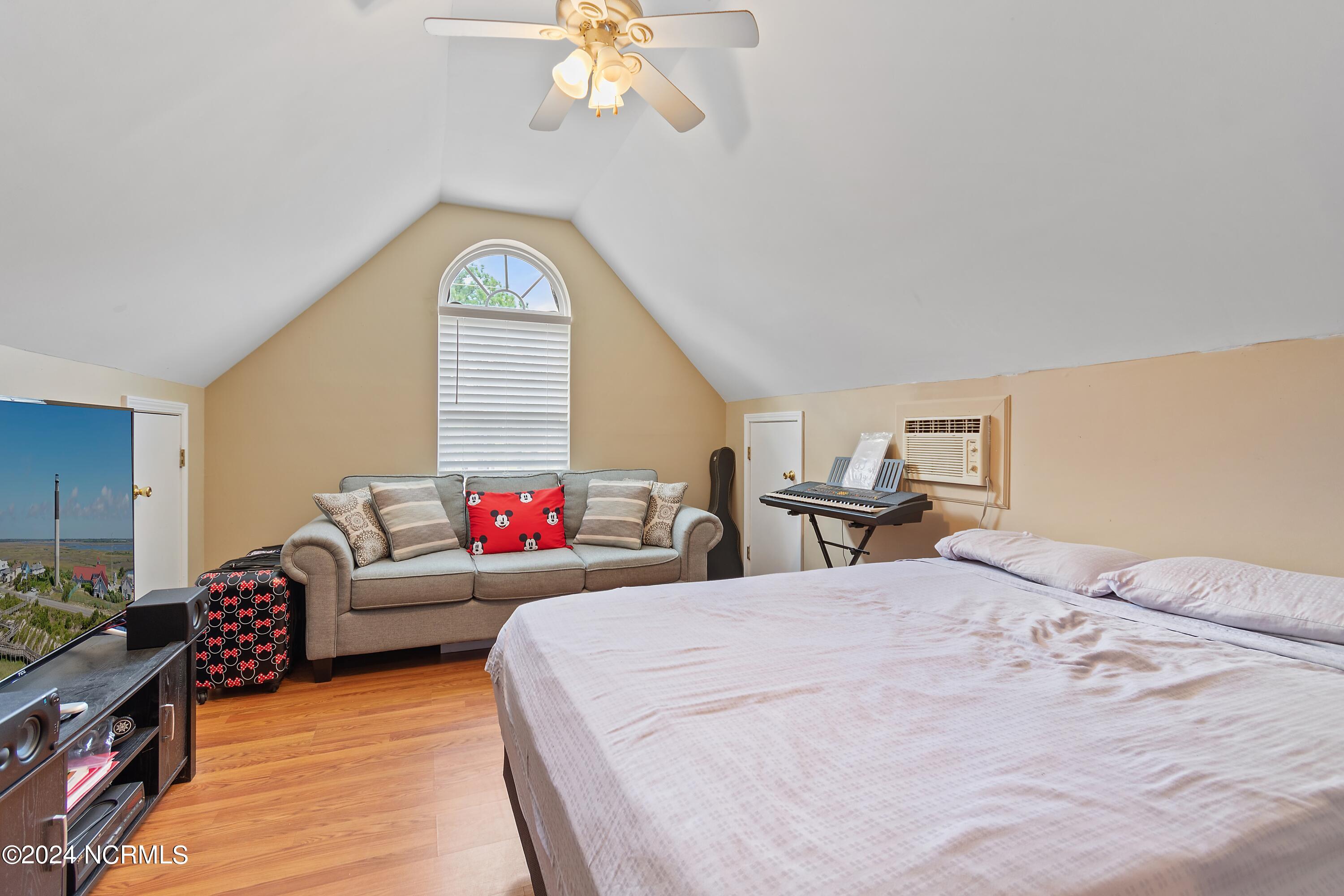 1462 E Boiling Spring Road