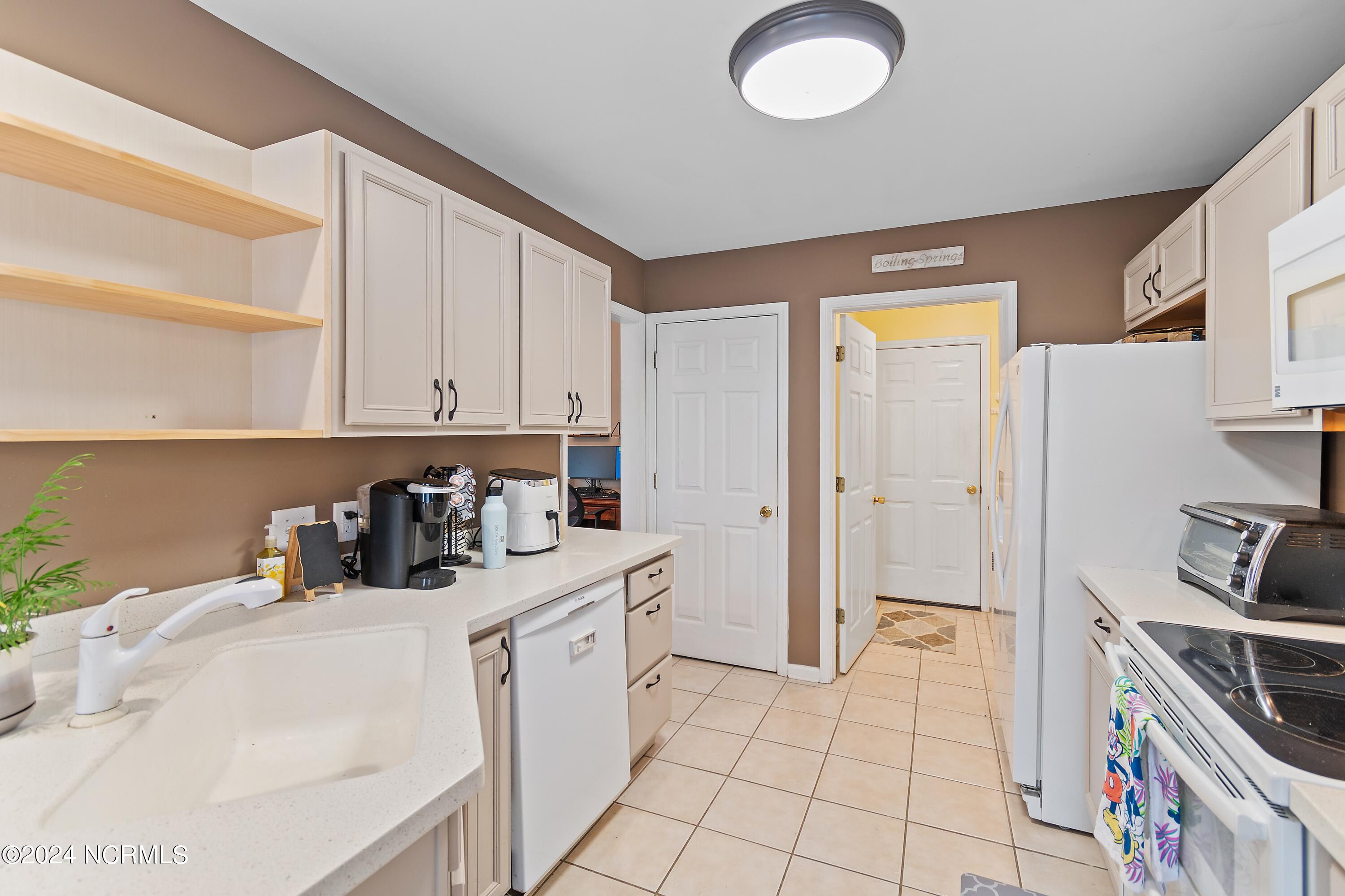 1462 E Boiling Spring Road