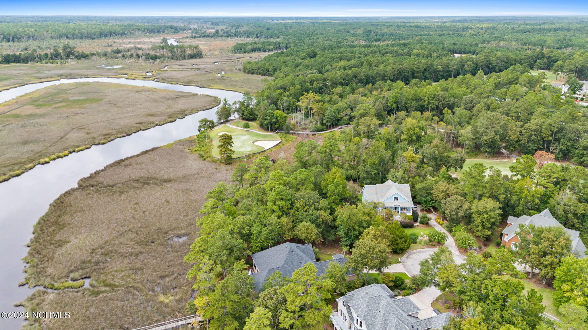 469 Deep Water Drive SE