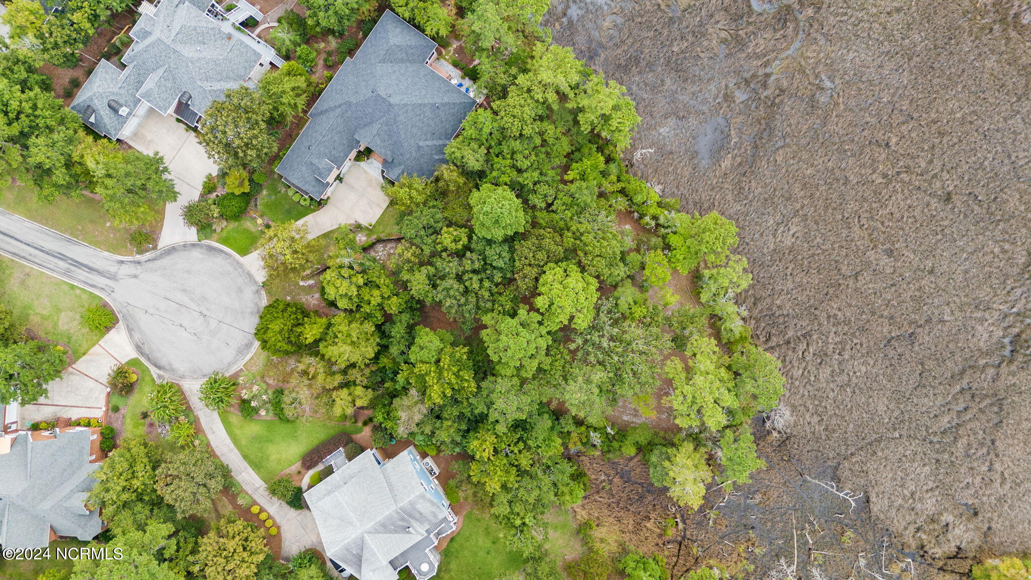 469 Deep Water Drive SE