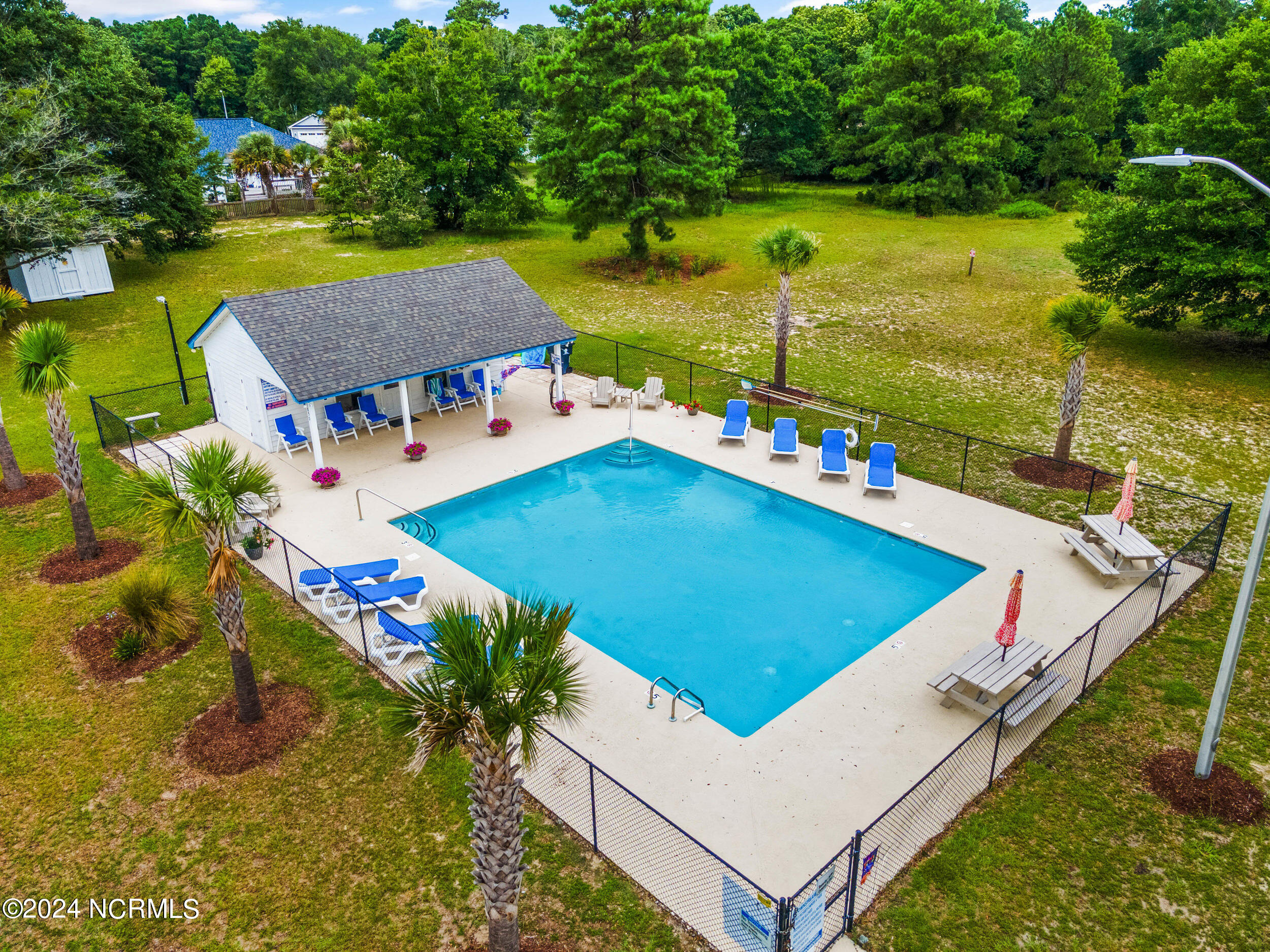 1584 Crown Stream Drive SW