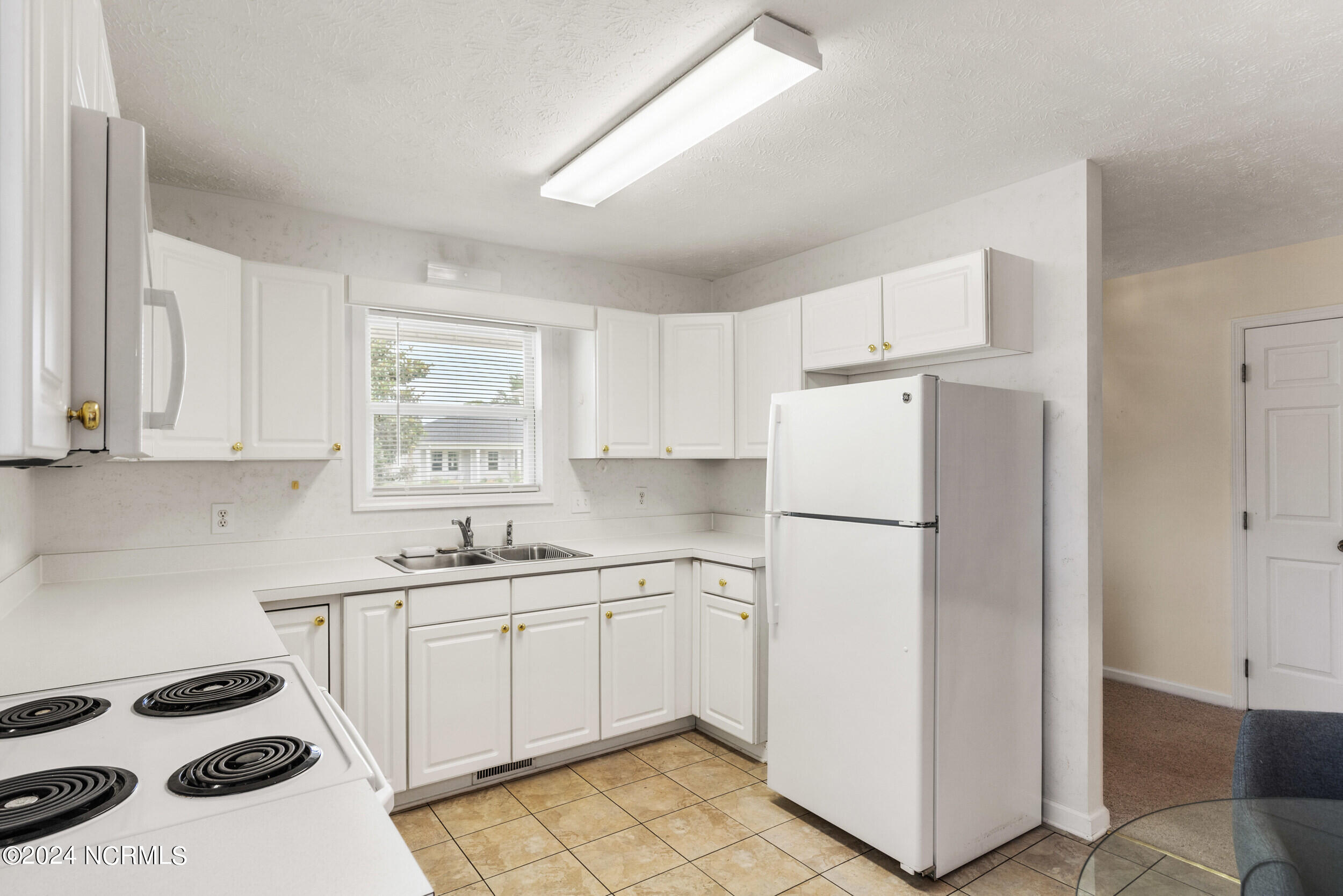 1584 Crown Stream Drive SW