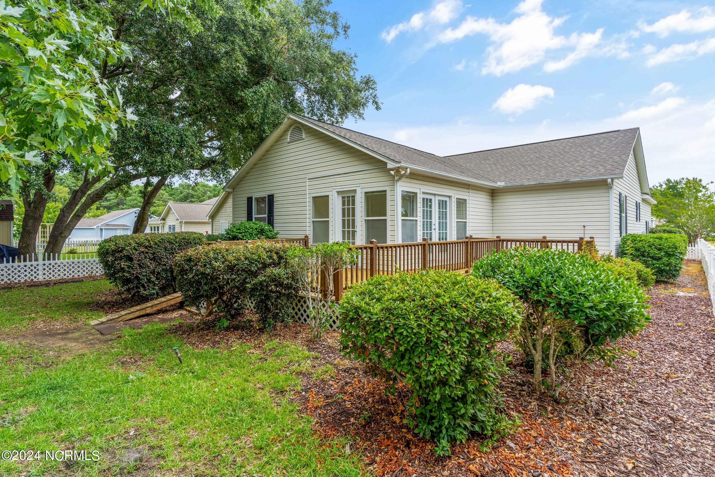 1584 Crown Stream Drive SW