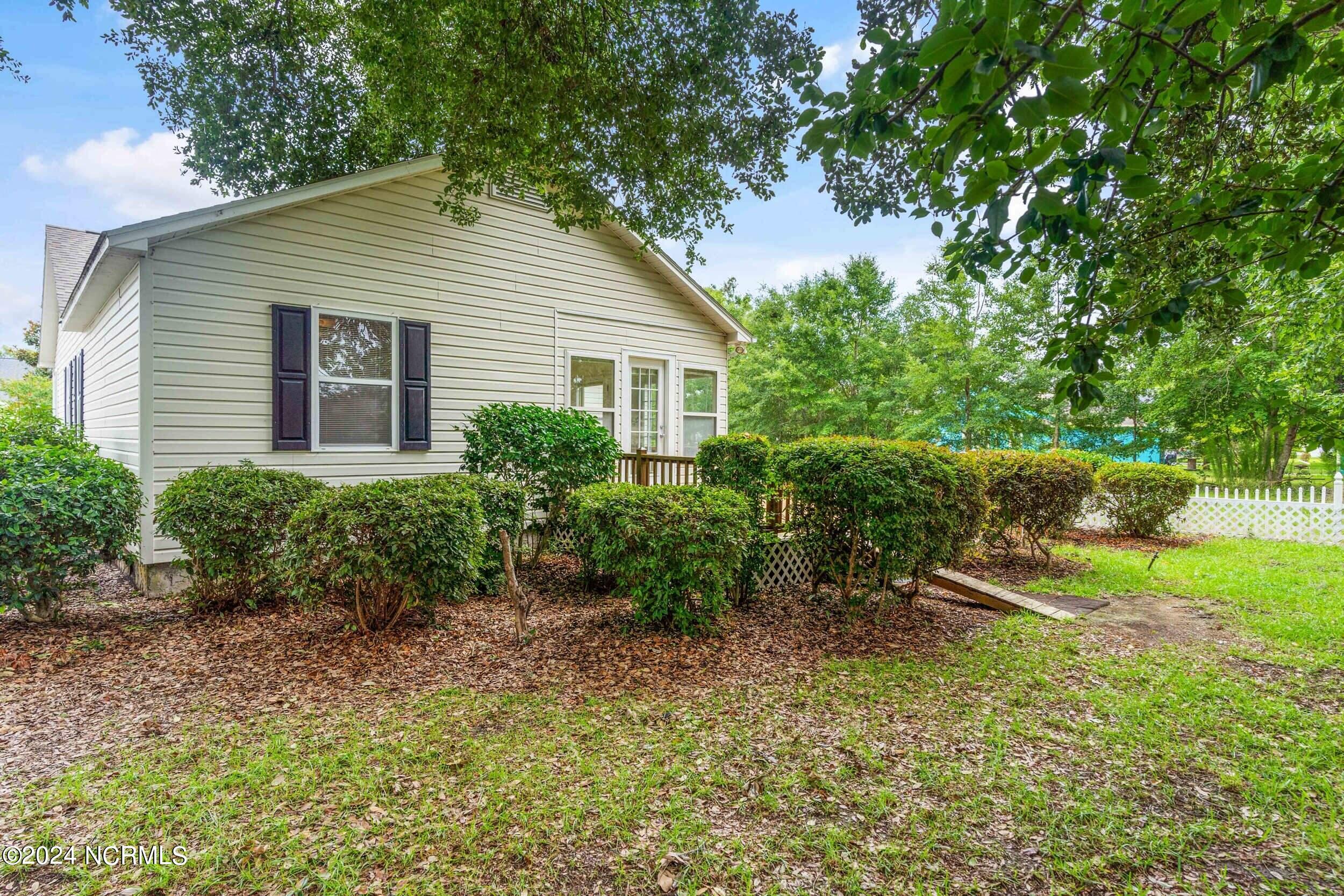 1584 Crown Stream Drive SW