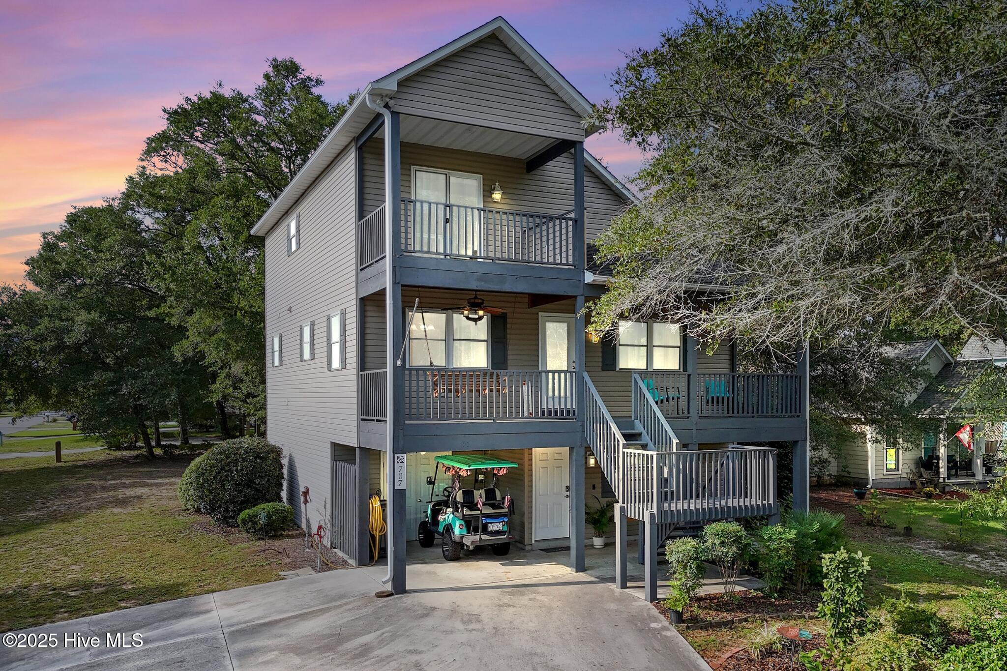707 E Yacht Drive