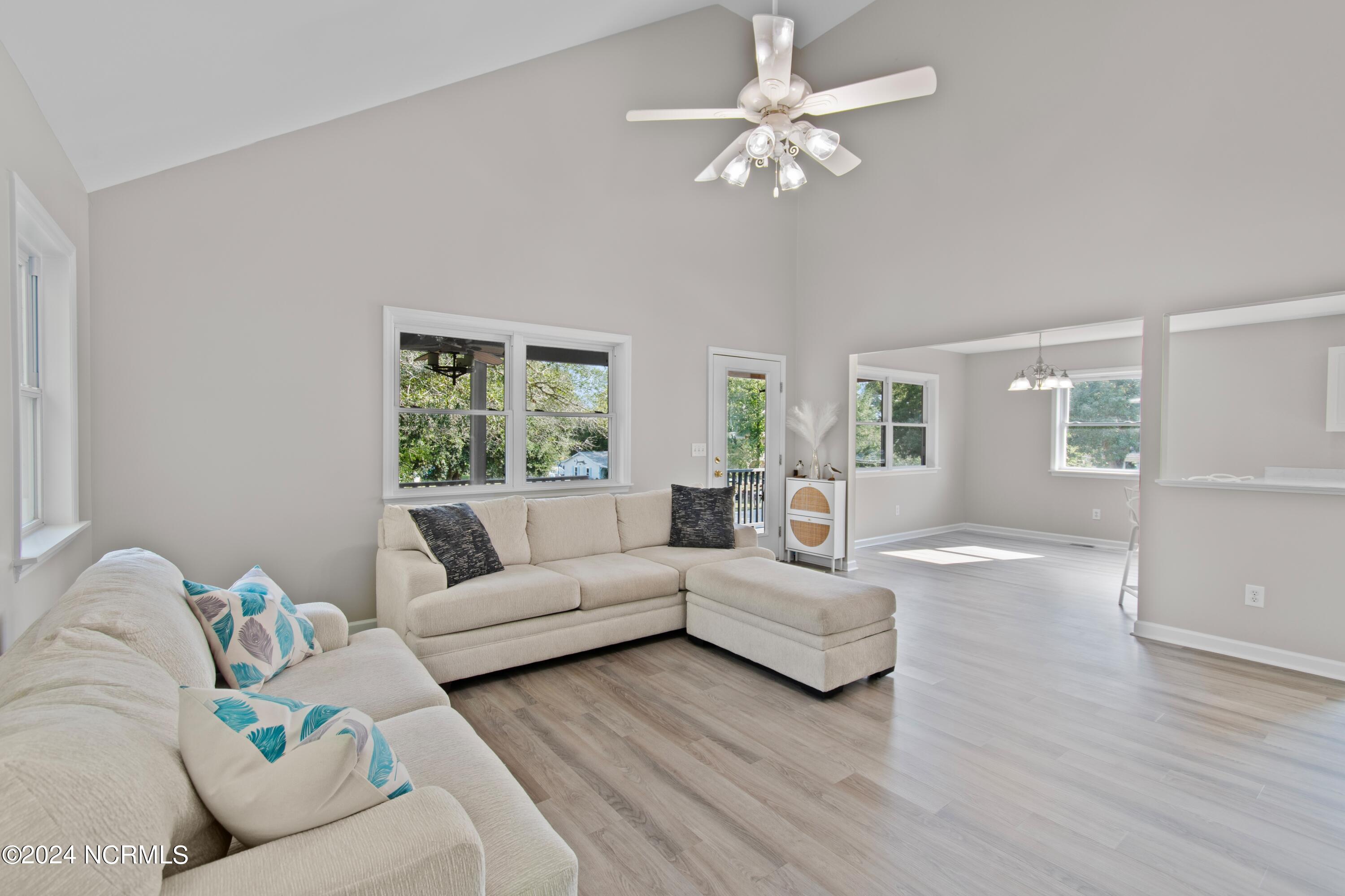 707 E Yacht Drive