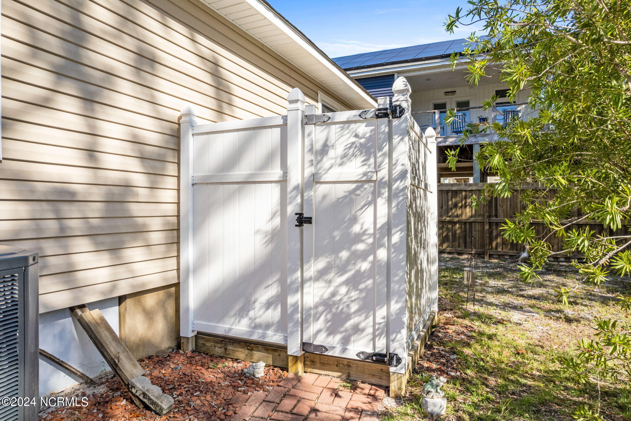 106 NE 23rd Street