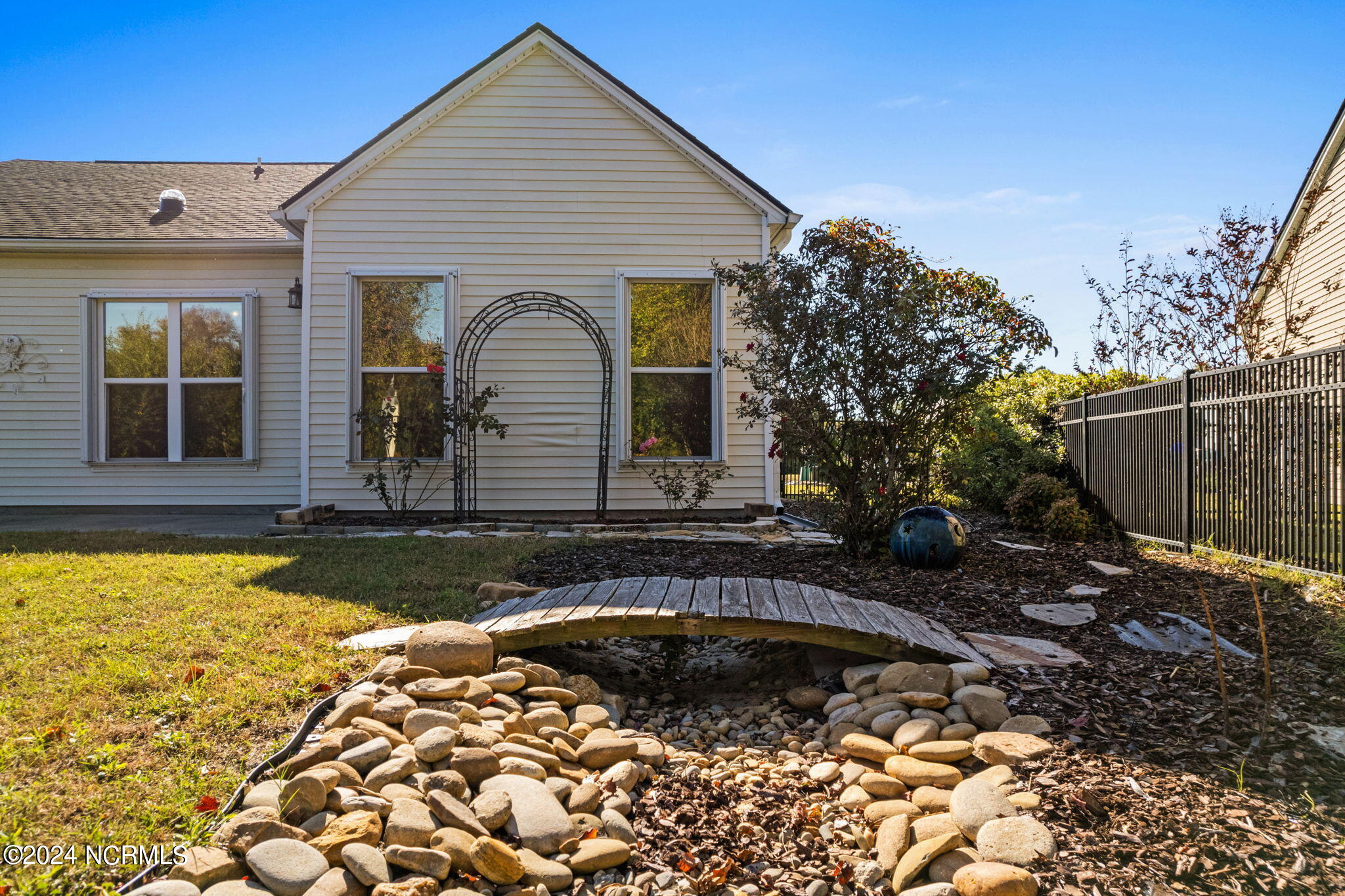 5086 Capstan Court