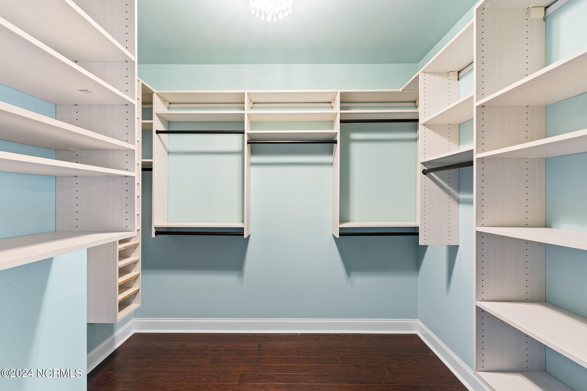 5086 Capstan Court
