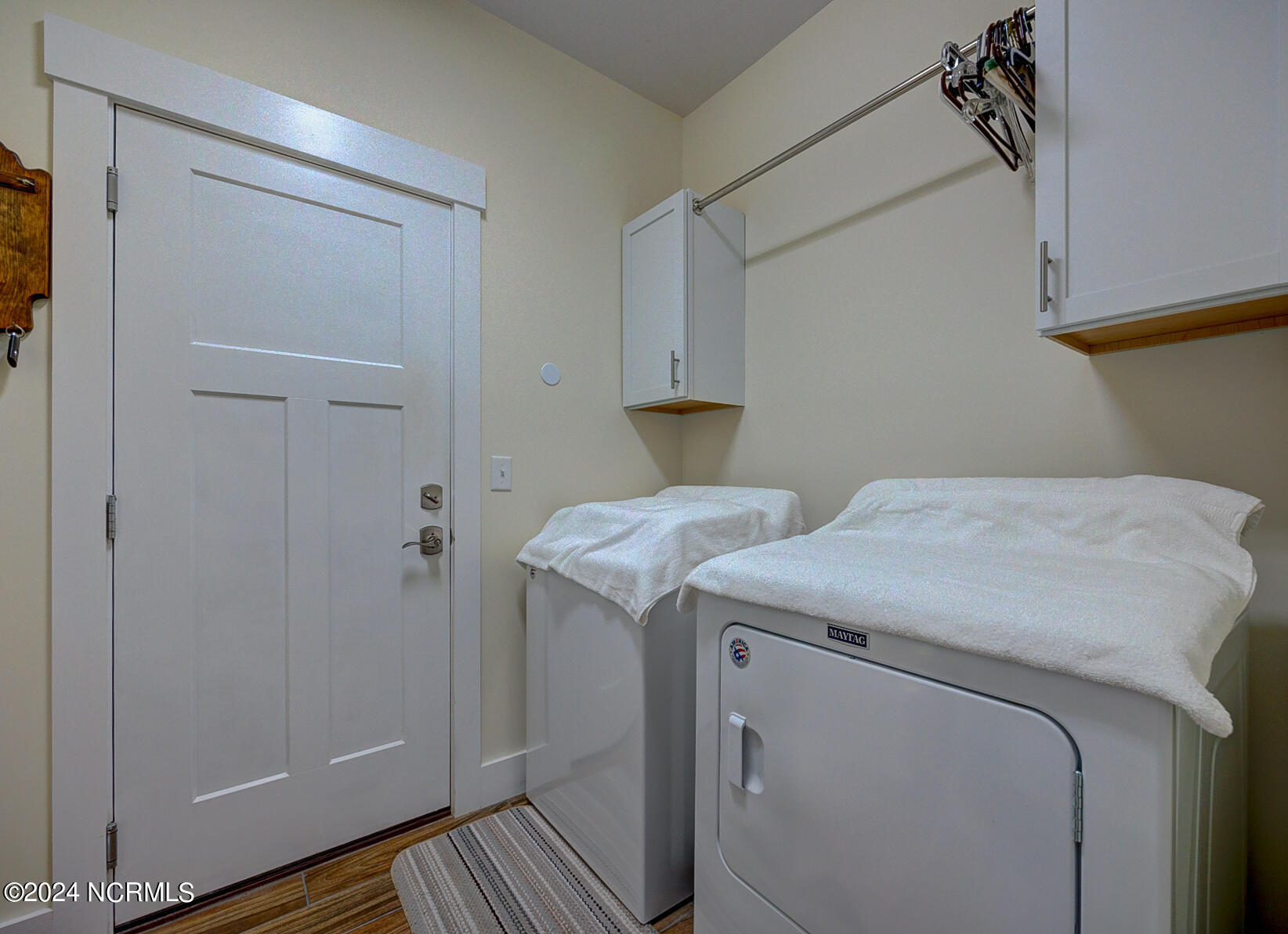 3854 Winding Vine Way