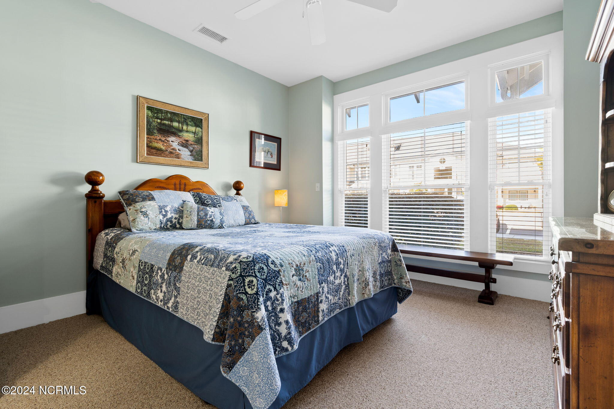 2537 St James Drive, Unit 702