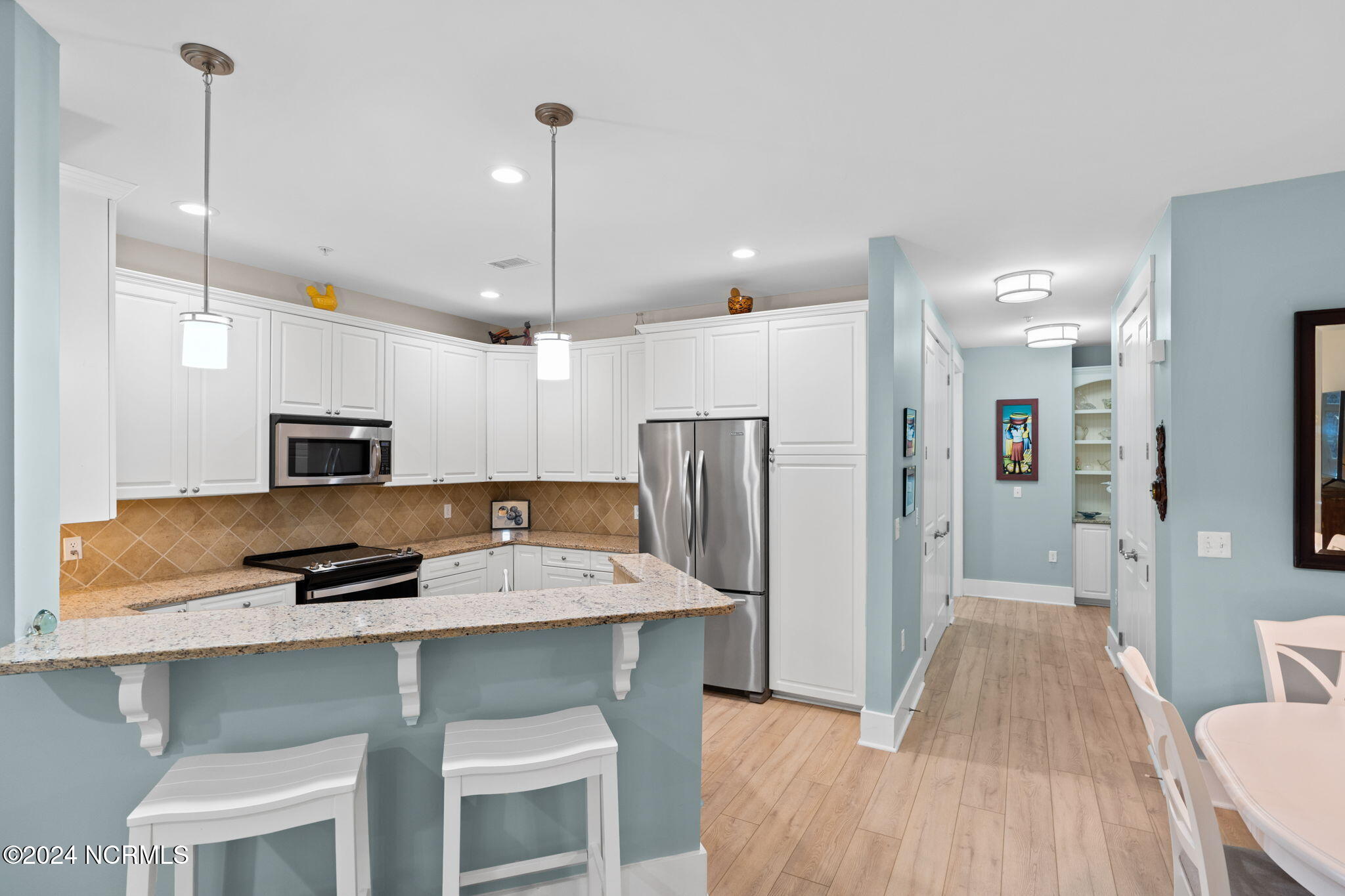 2537 St James Drive, Unit 702