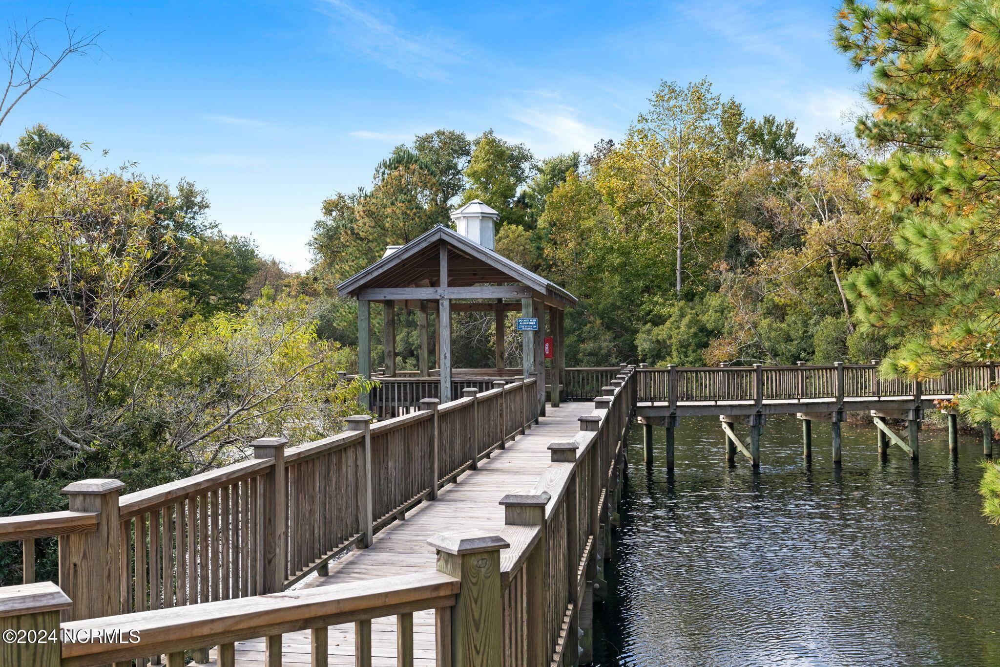 2537 St James Drive, Unit 702