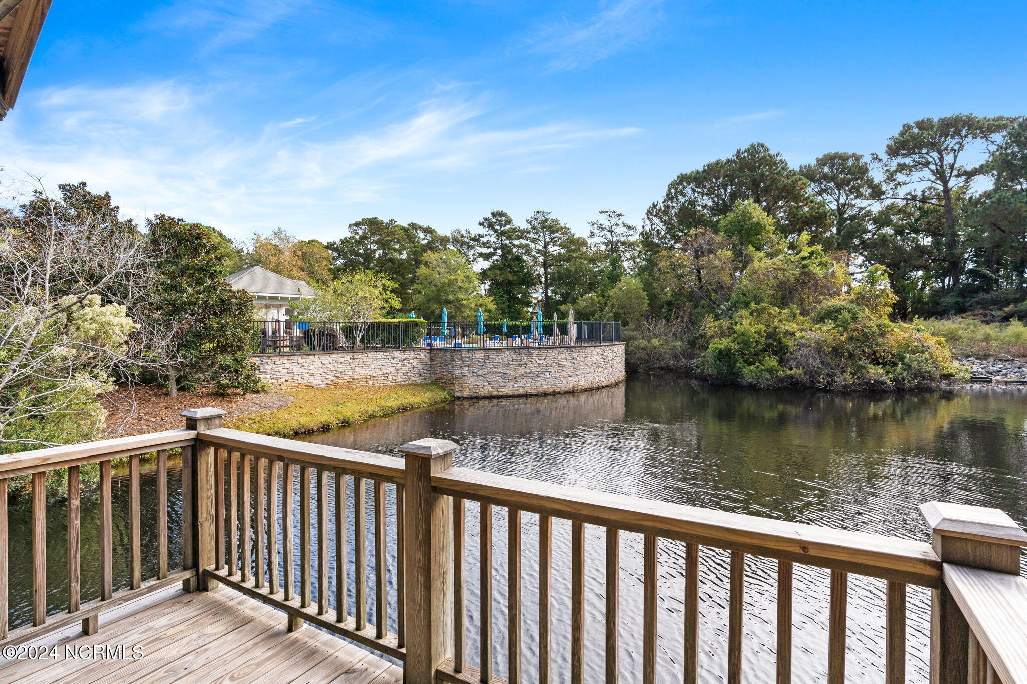 2537 St James Drive, Unit 702