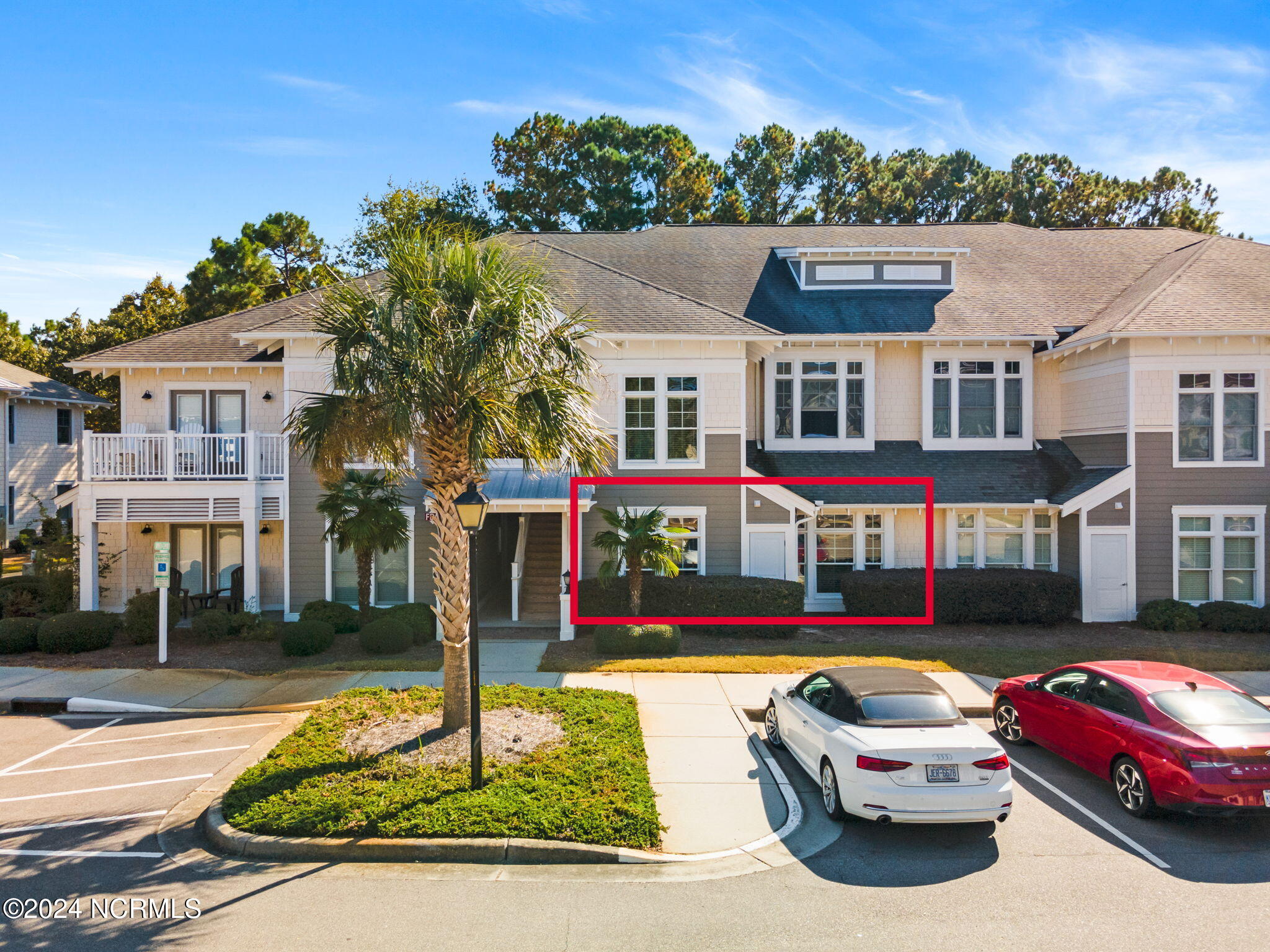 2537 St James Drive, Unit 702