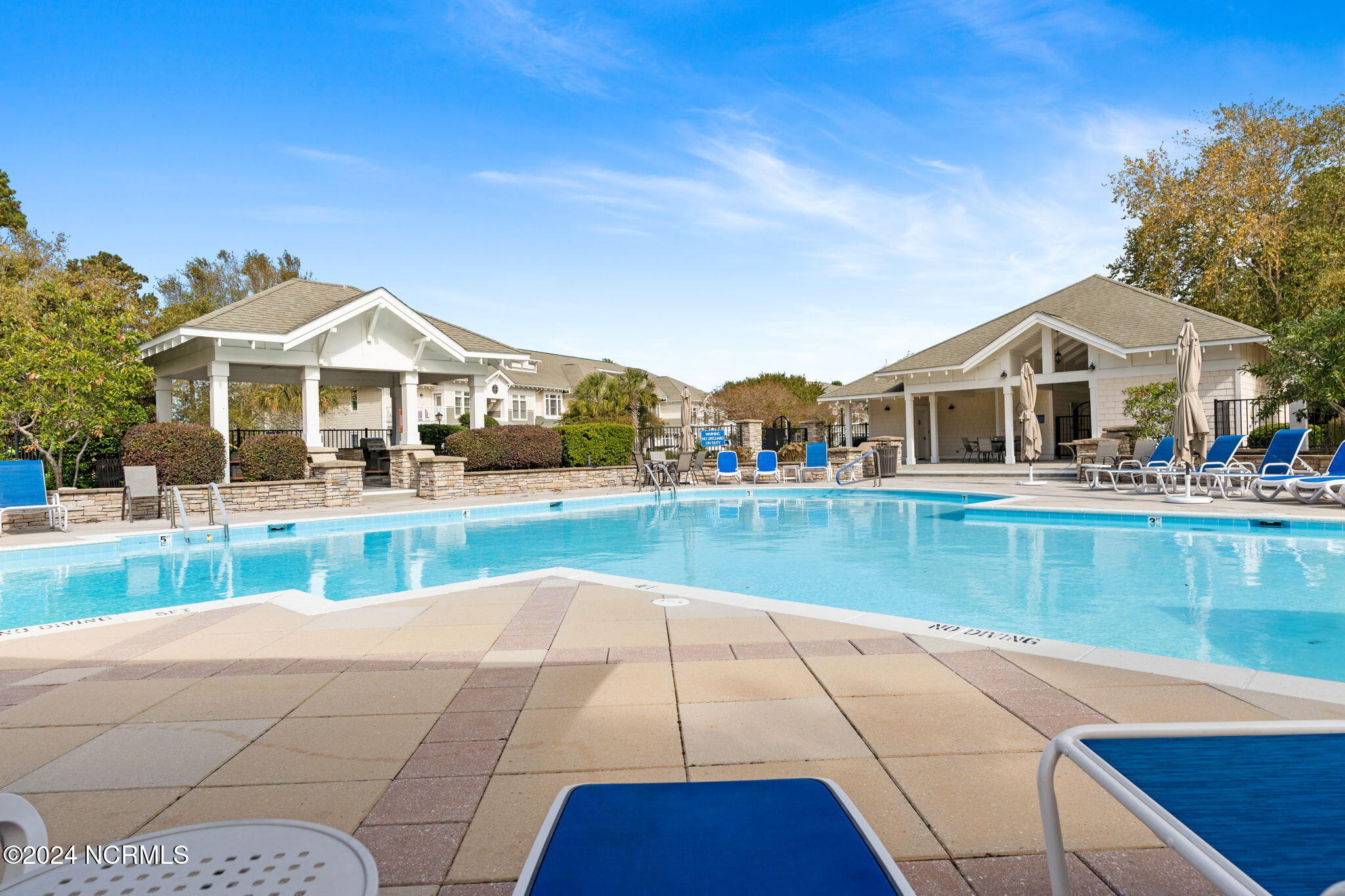 2537 St James Drive, Unit 702