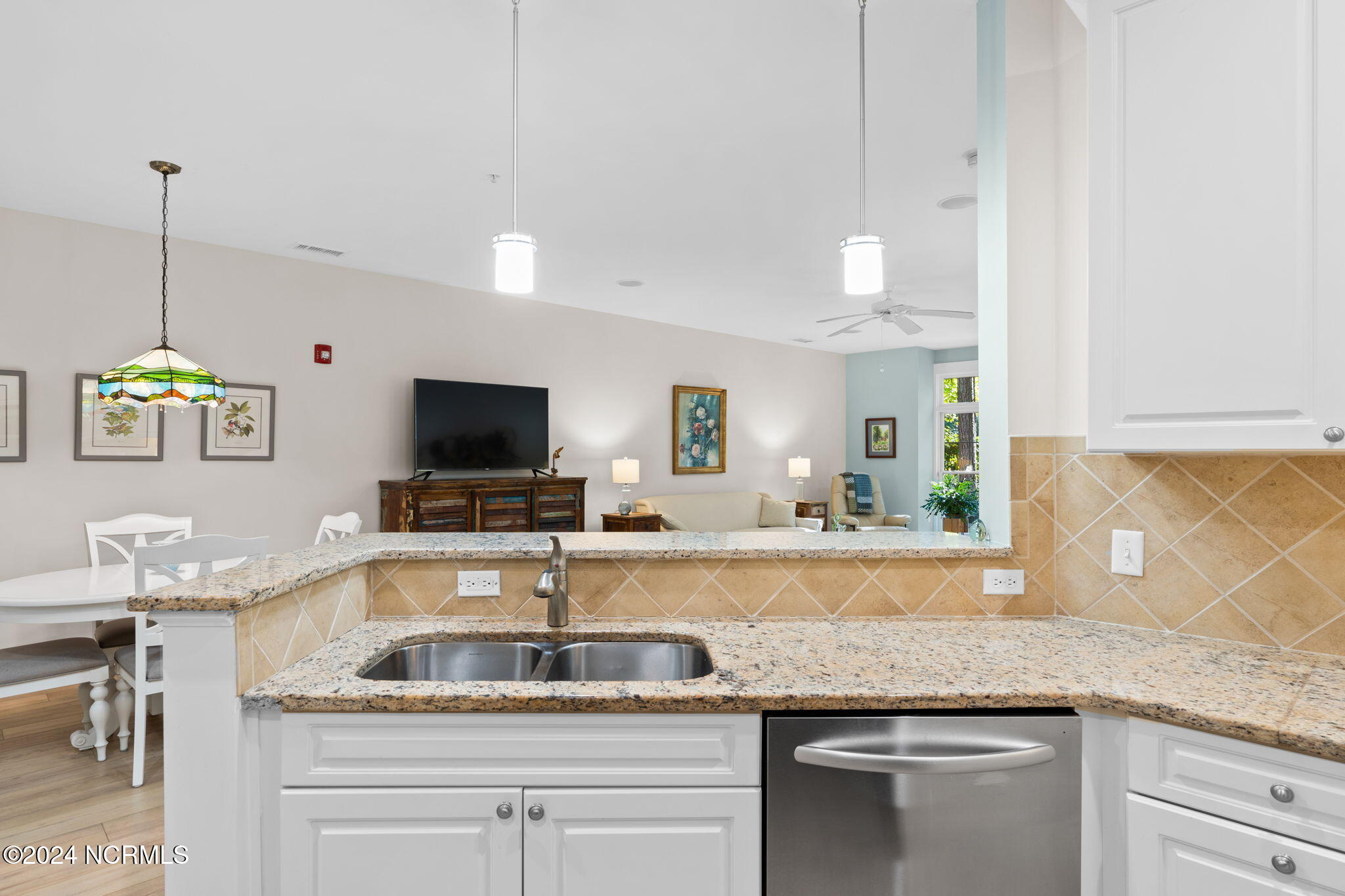 2537 St James Drive, Unit 702