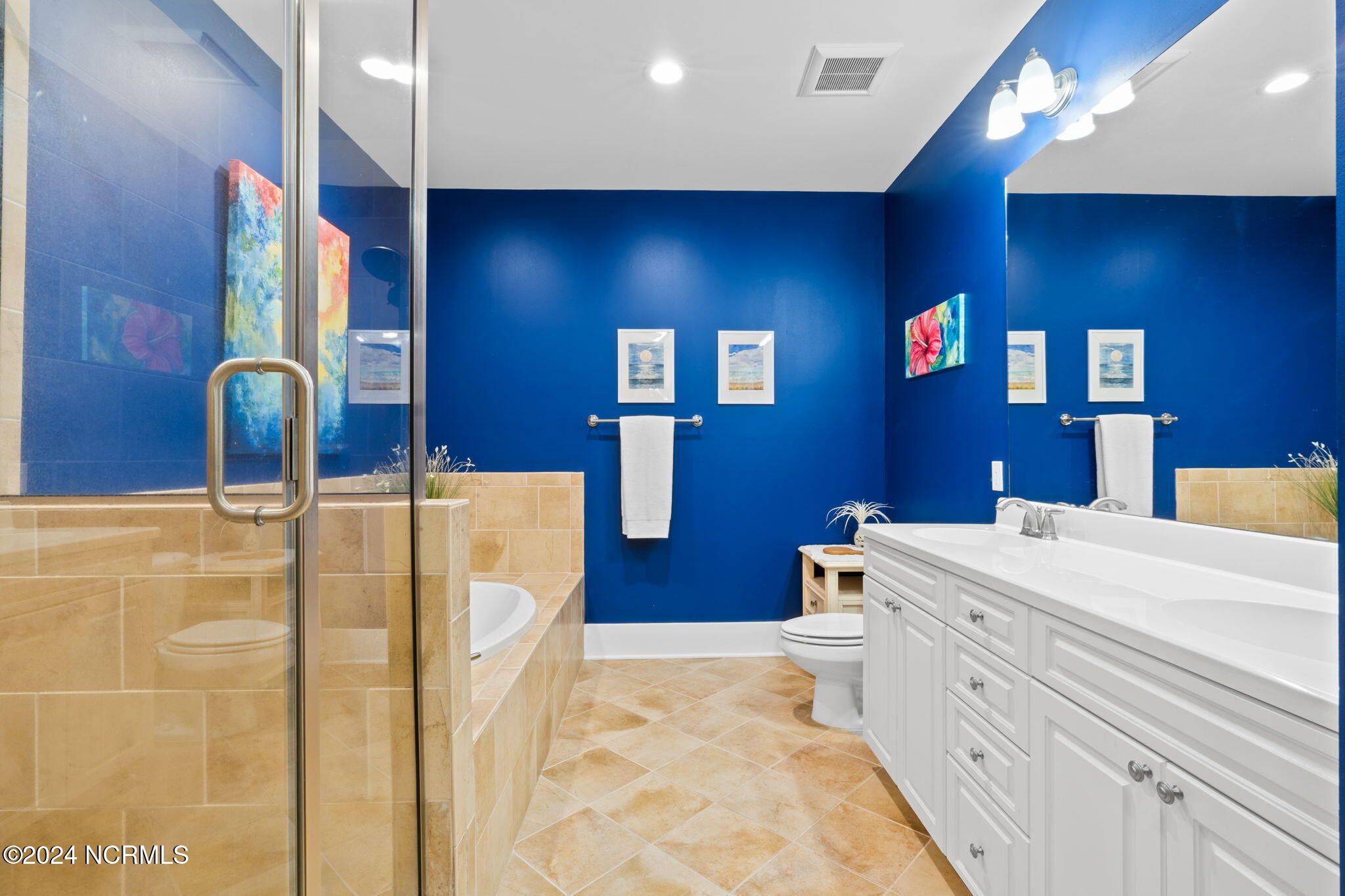 2537 St James Drive, Unit 702