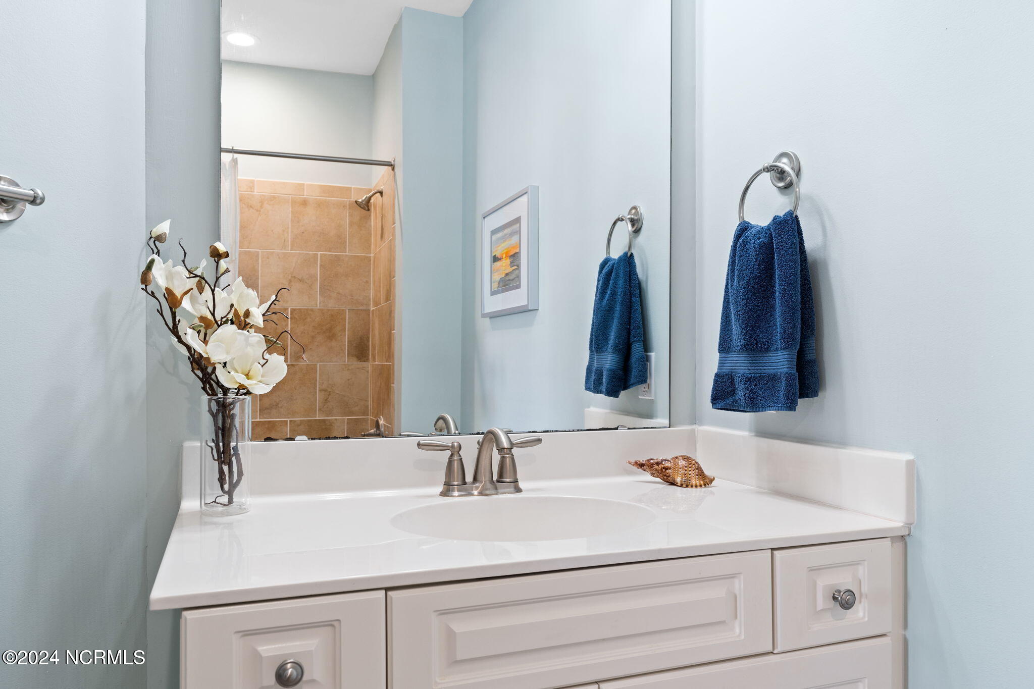 2537 St James Drive, Unit 702