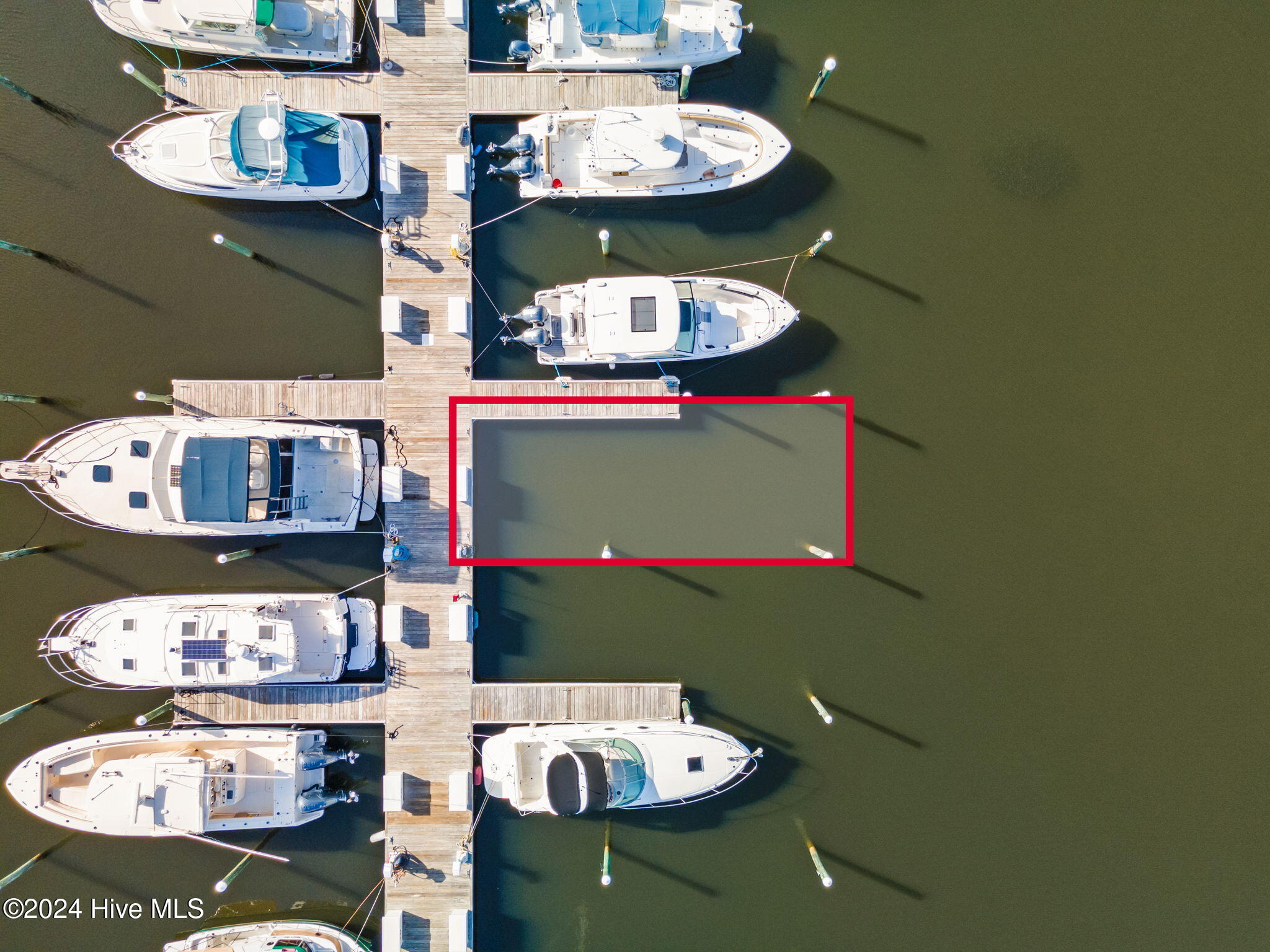 2571 St James Drive SE, C26