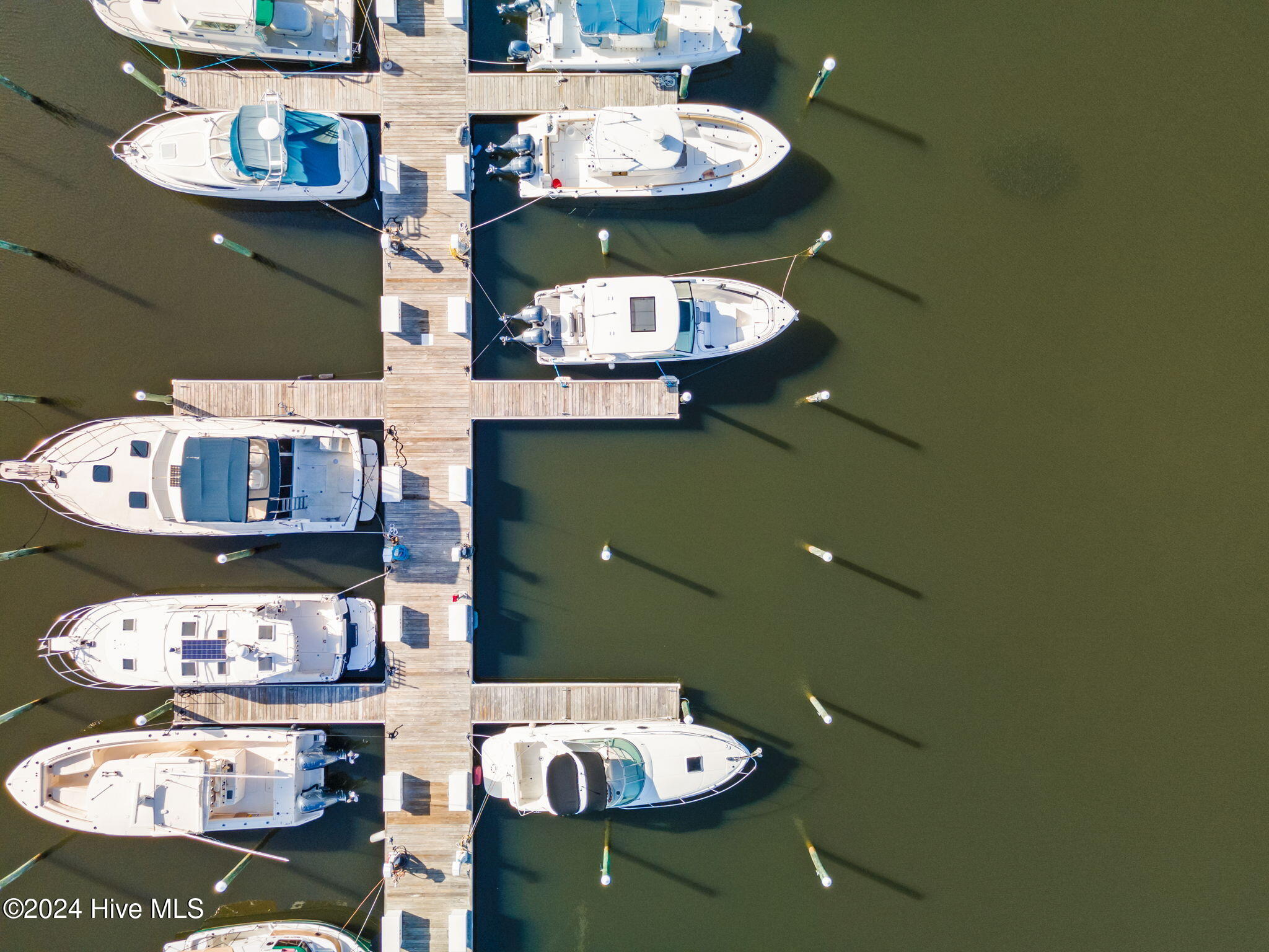 2571 St James Drive SE, C26