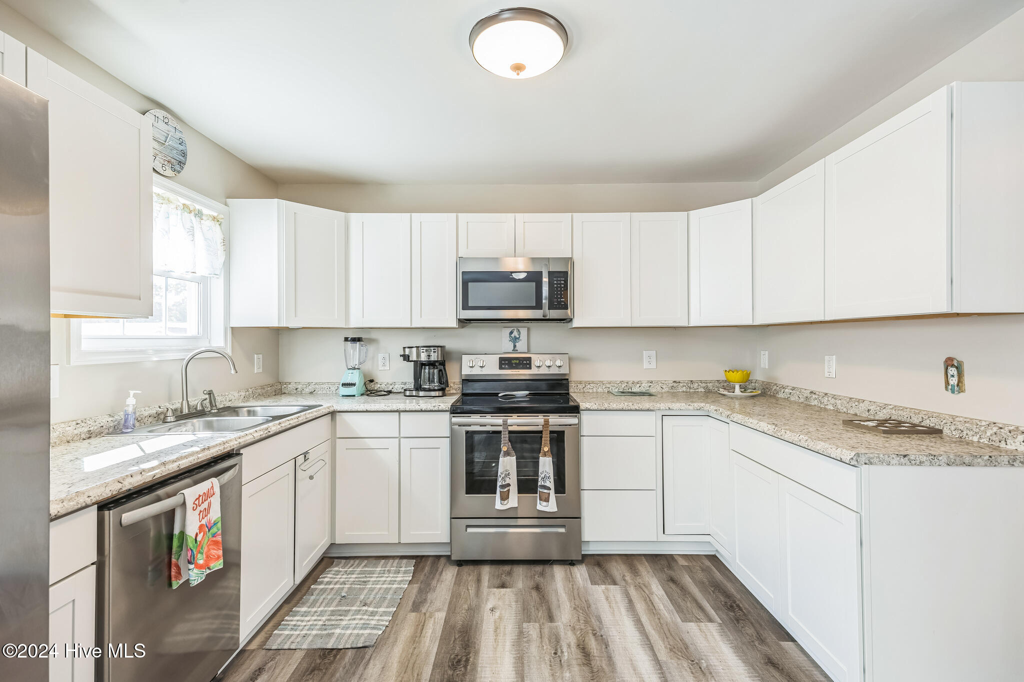 2152 Lakeside Avenue SW
