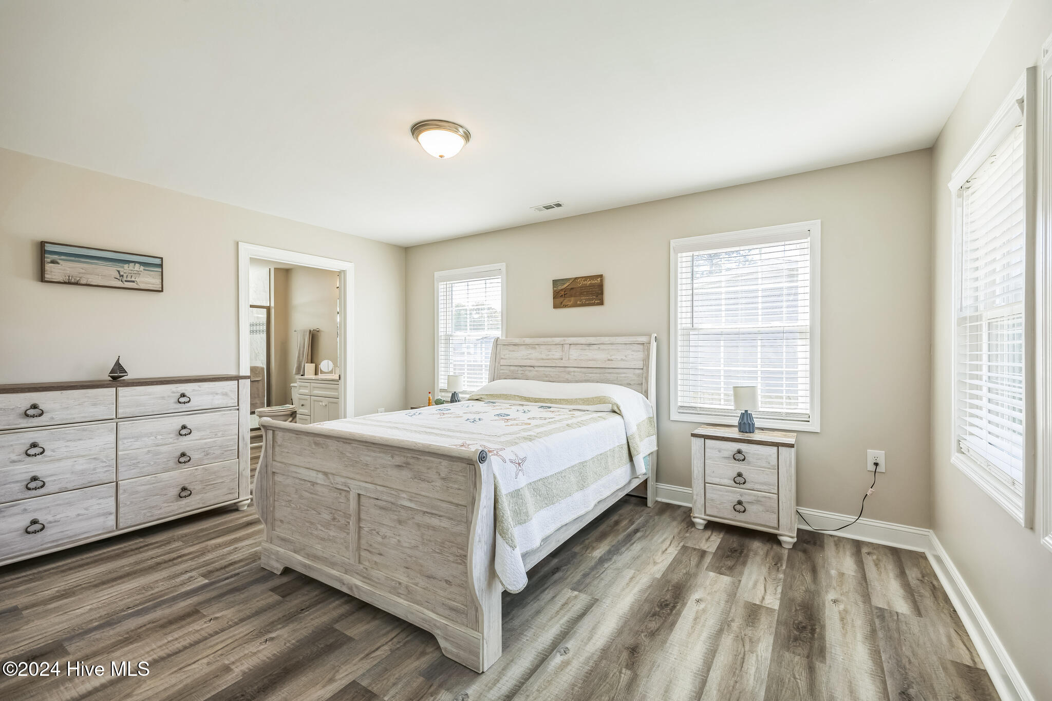 2152 Lakeside Avenue SW