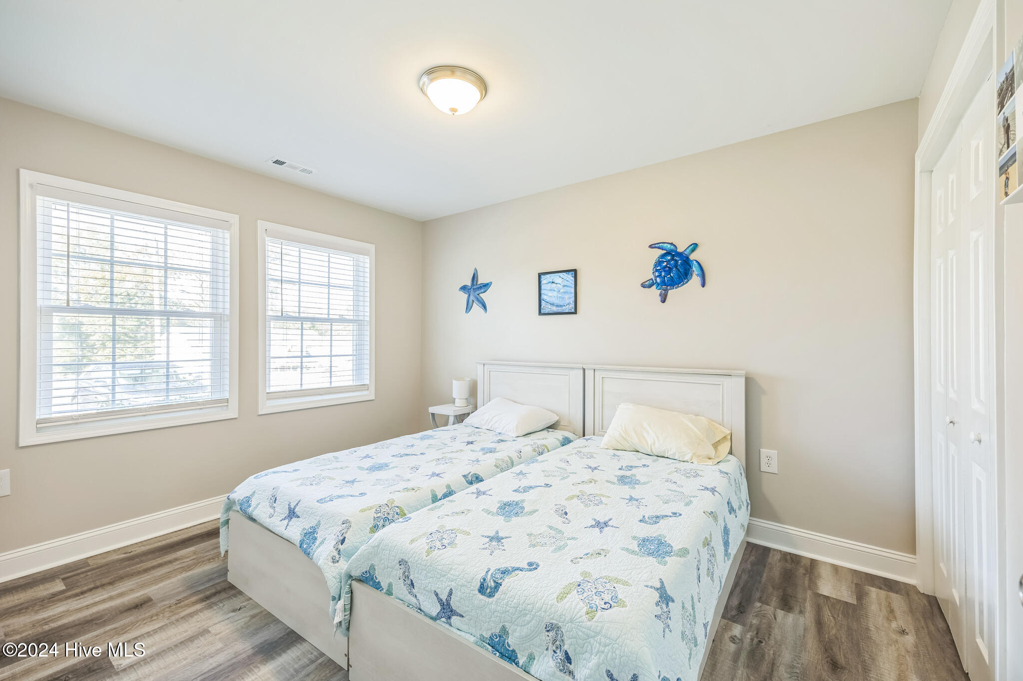 2152 Lakeside Avenue SW