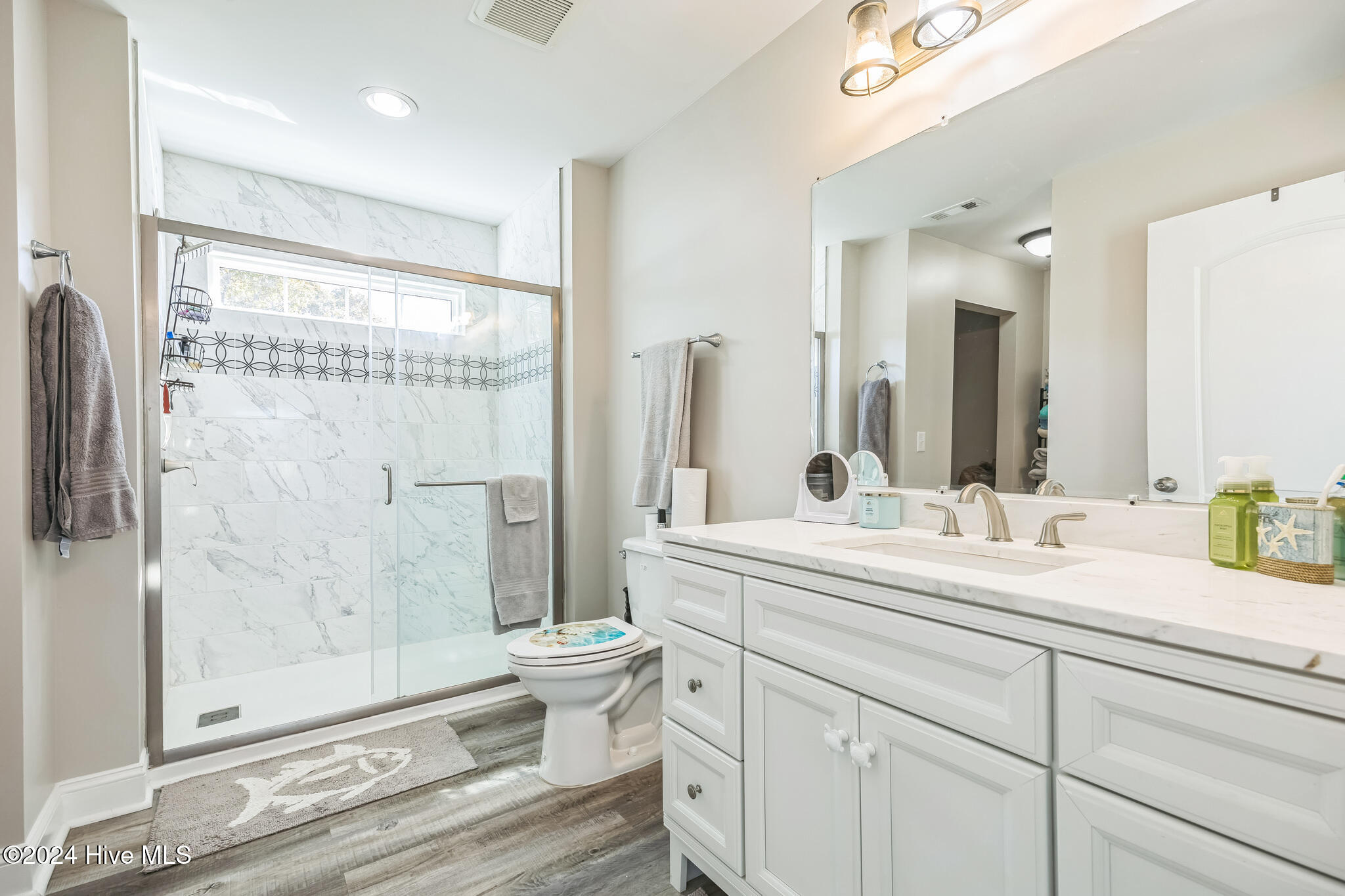 2152 Lakeside Avenue SW