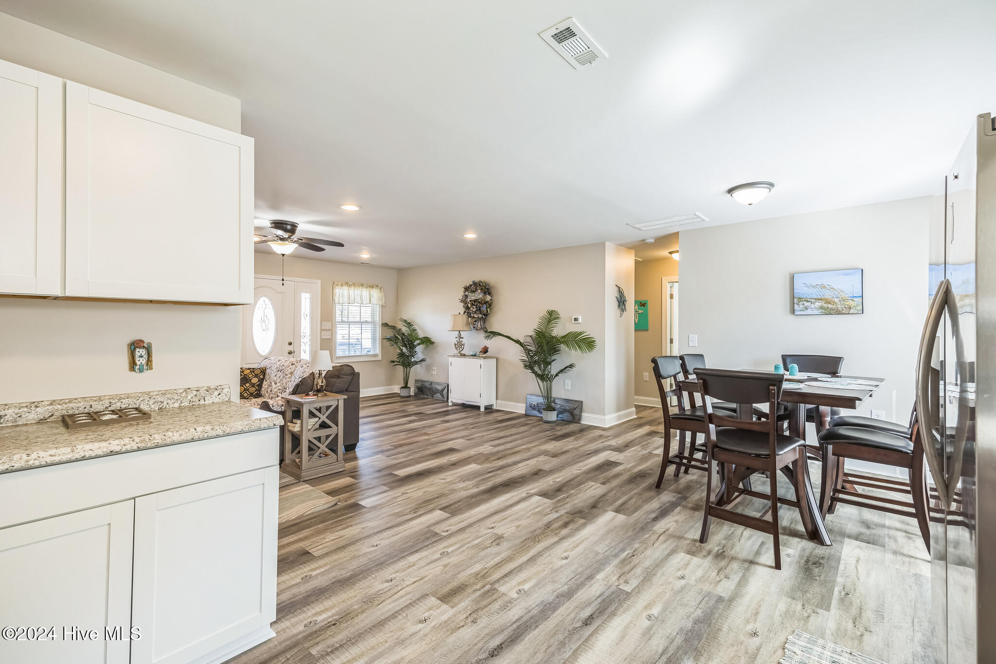 2152 Lakeside Avenue SW