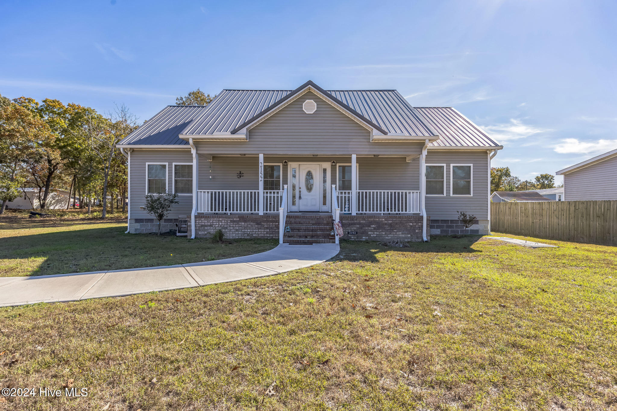 2152 Lakeside Avenue SW