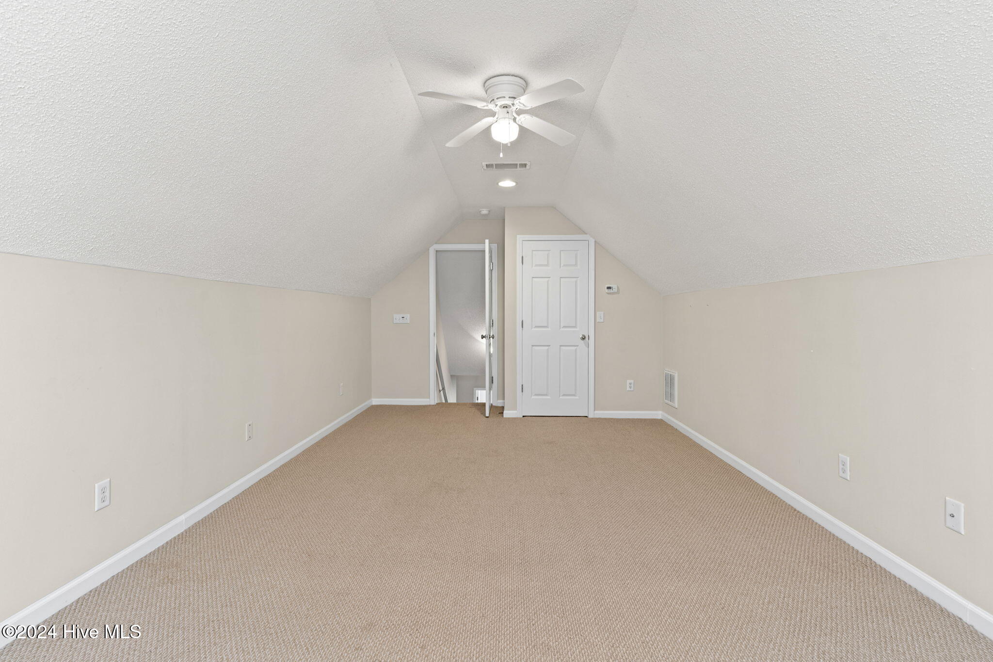 5011 Bowline Court